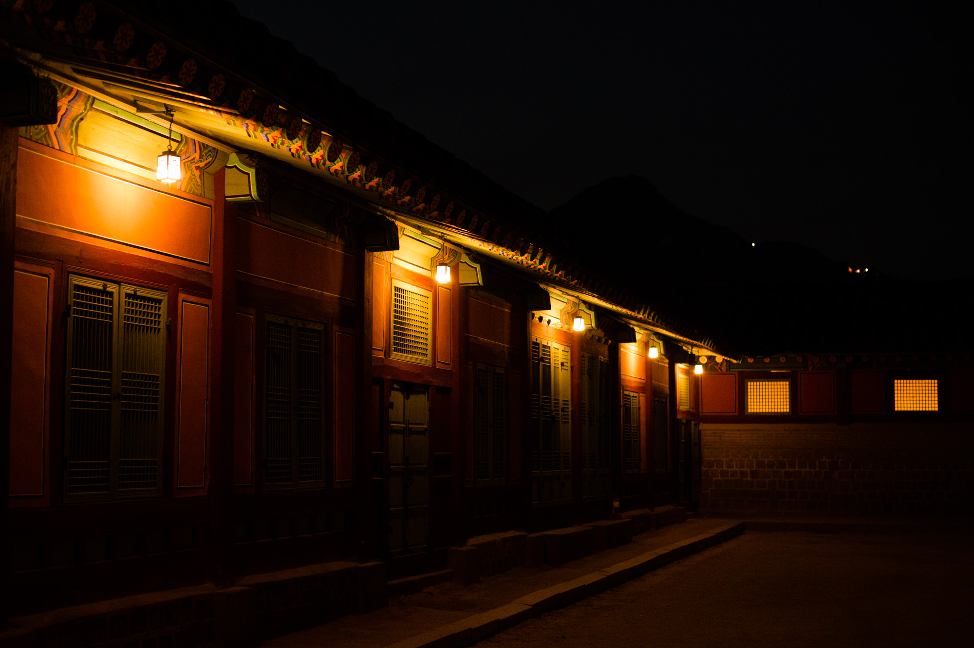 Nikon D3S + Nikon AF-S Nikkor 50mm F1.8G sample photo. Night at seoul, korea photography