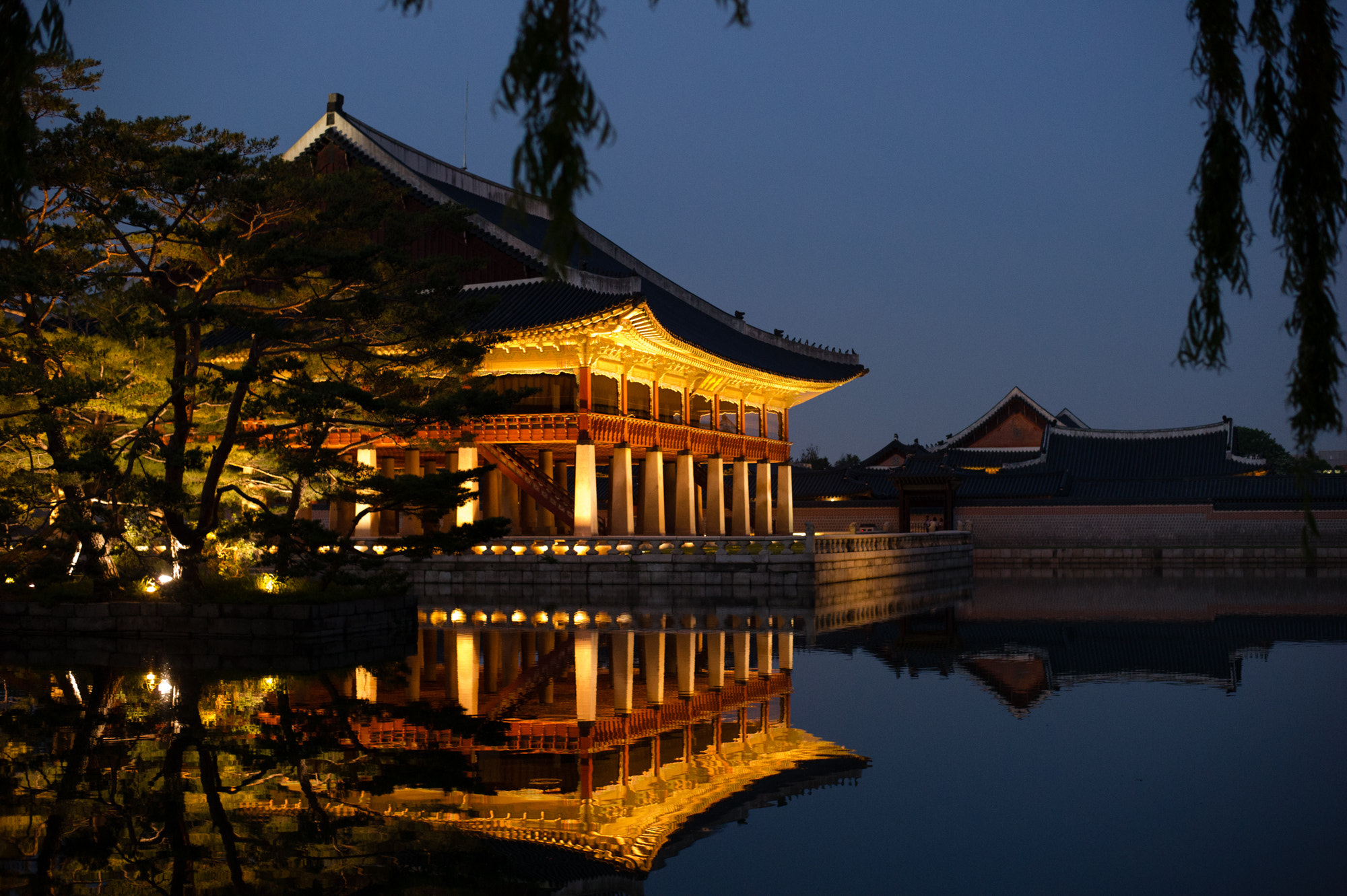 Nikon D3S + Nikon AF-S Nikkor 50mm F1.8G sample photo. Night at seoul, korea photography
