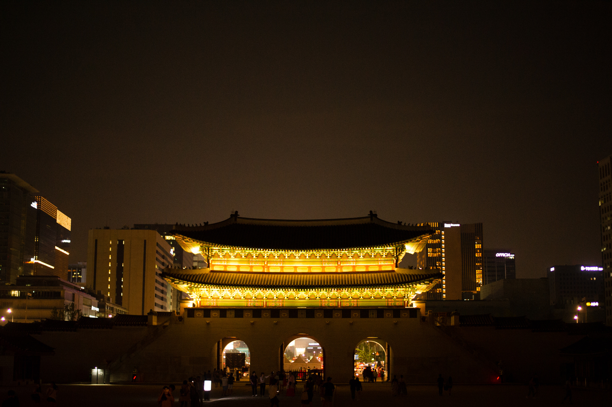 Nikon D3S + Nikon AF-S Nikkor 50mm F1.8G sample photo. Night at seoul, korea photography