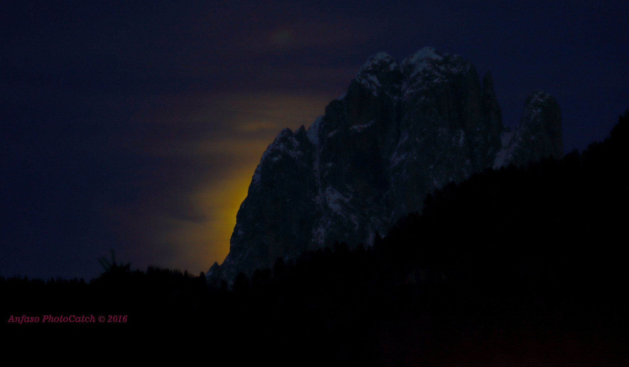 Sigma 150-600mm F5-6.3 DG OS HSM | S sample photo. Sunset in castelrotto photography