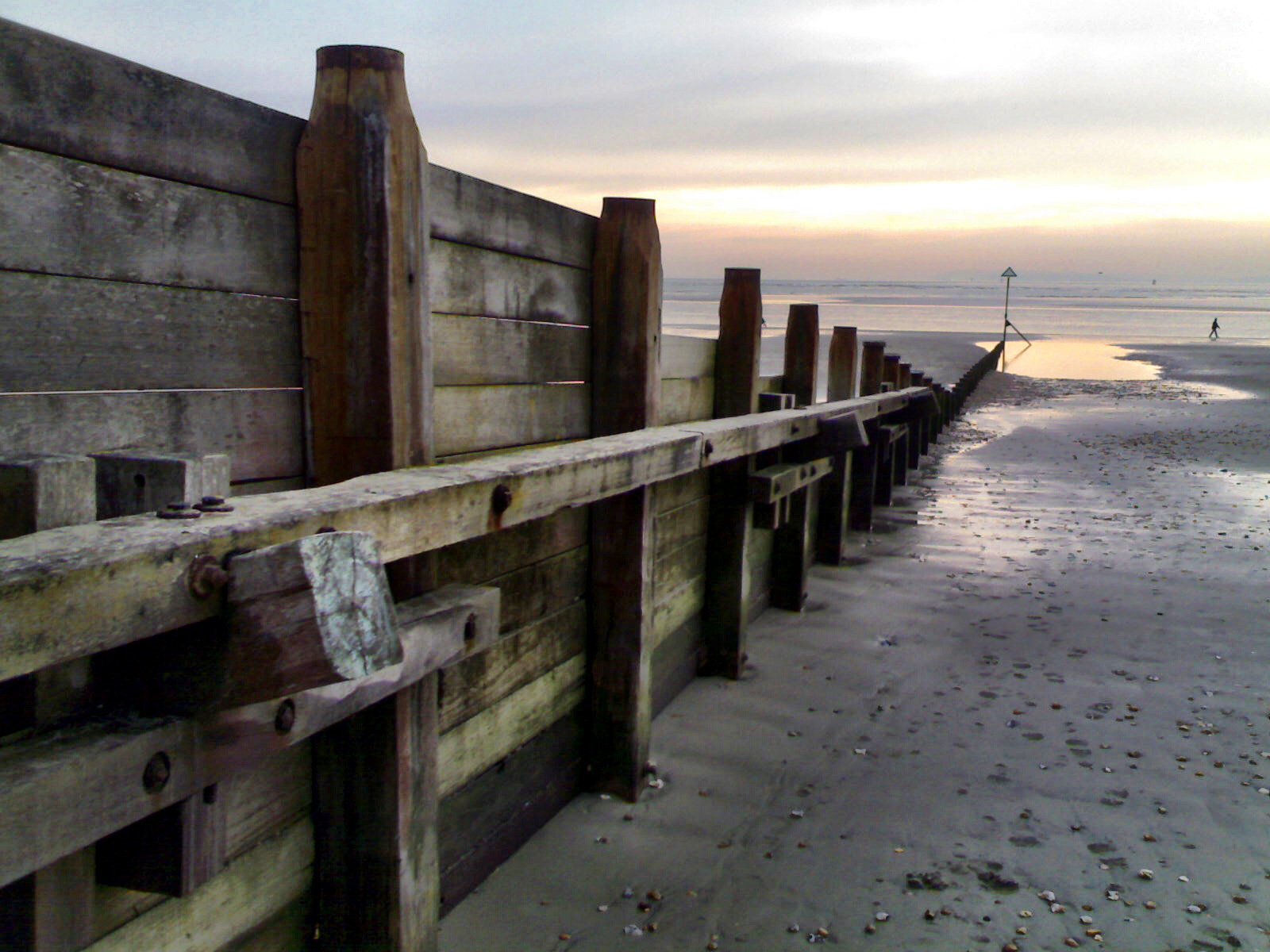 Nokia N70-1 sample photo. West wittering beach in winter photography