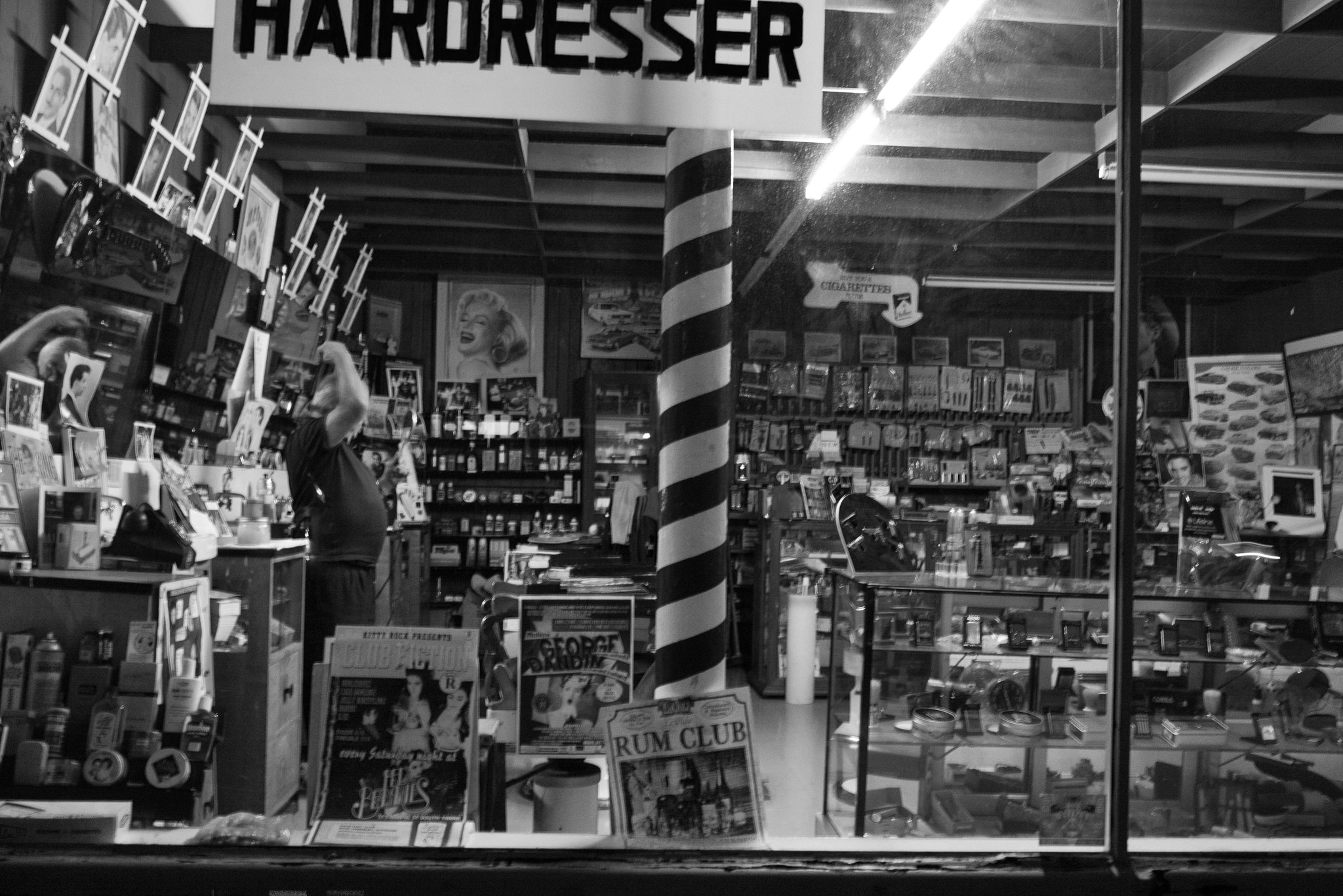 Leica Summarit-M 35mm F2.5 sample photo. Collector or barber shop? photography