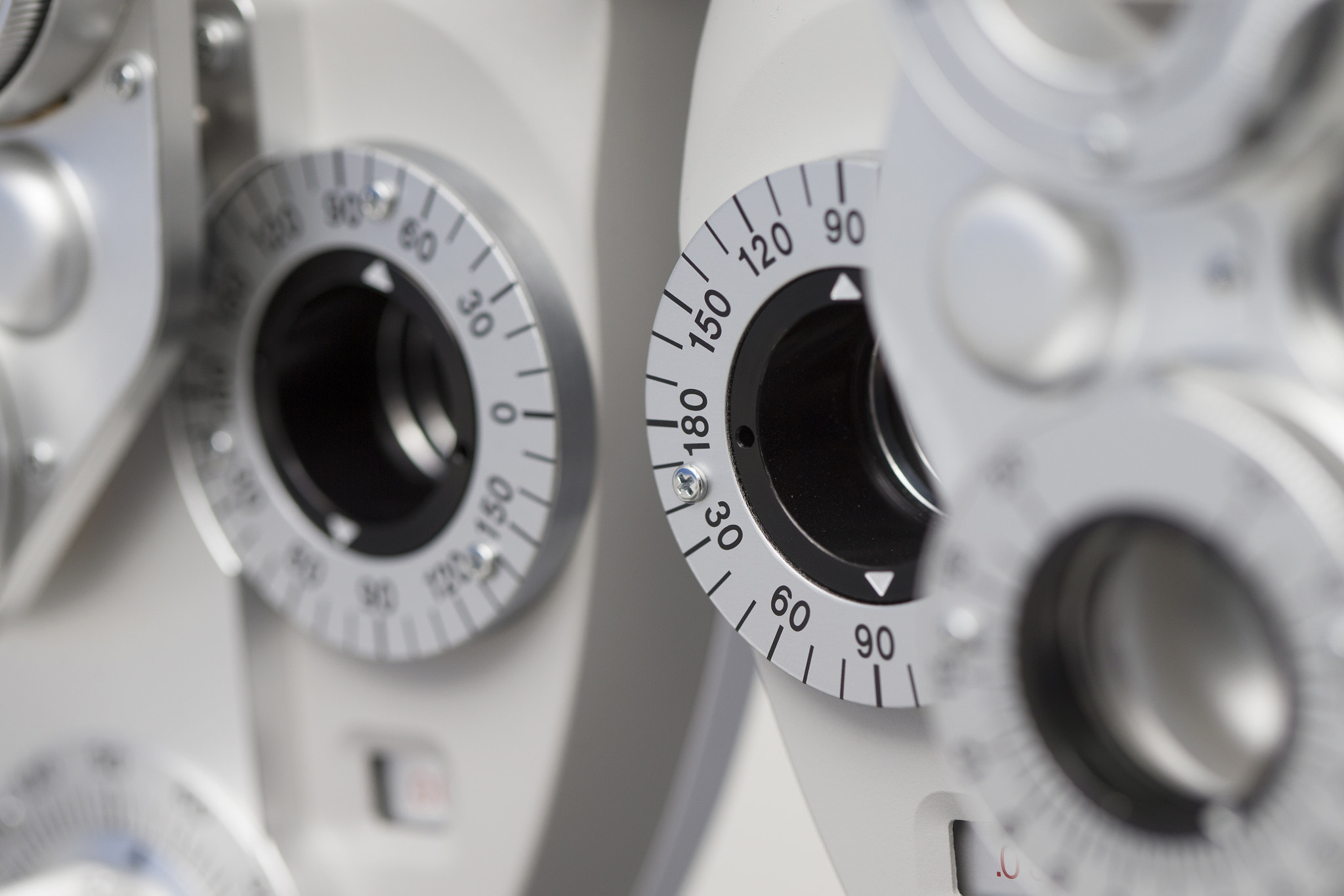 Canon EF 100mm F2.8 Macro USM sample photo. Phoropter photography