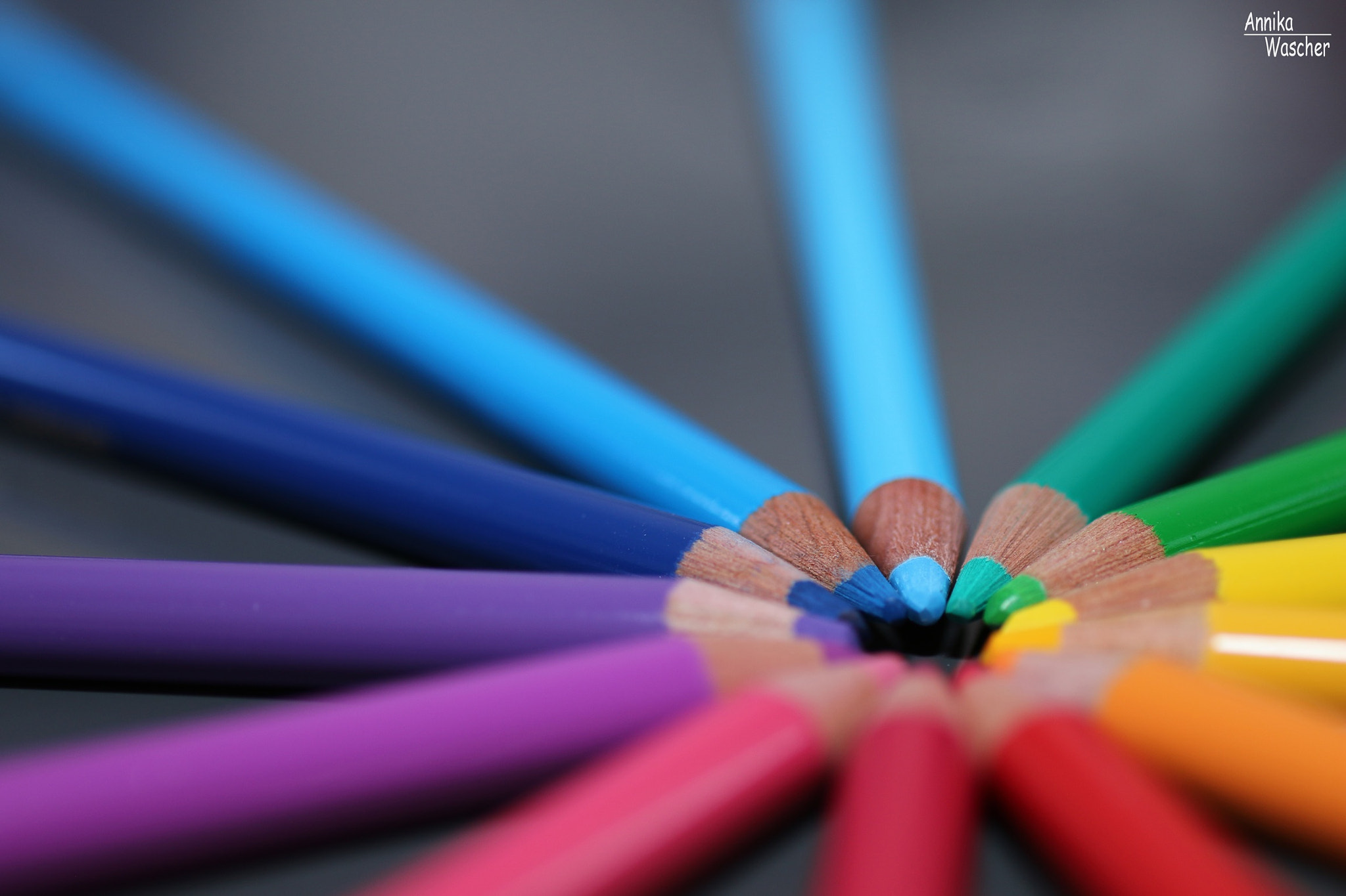 Canon EOS 70D + Sigma 18-50mm f/2.8 Macro sample photo. Circle out of colored pencils photography
