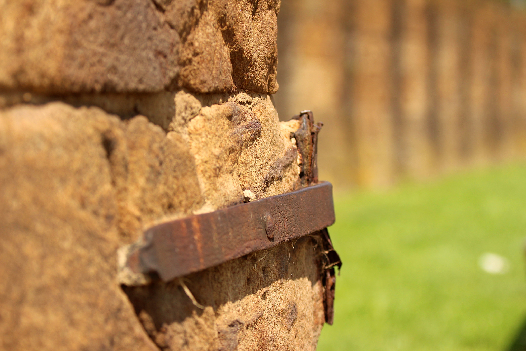 Canon EOS 650D (EOS Rebel T4i / EOS Kiss X6i) sample photo. A wall's test of time photography