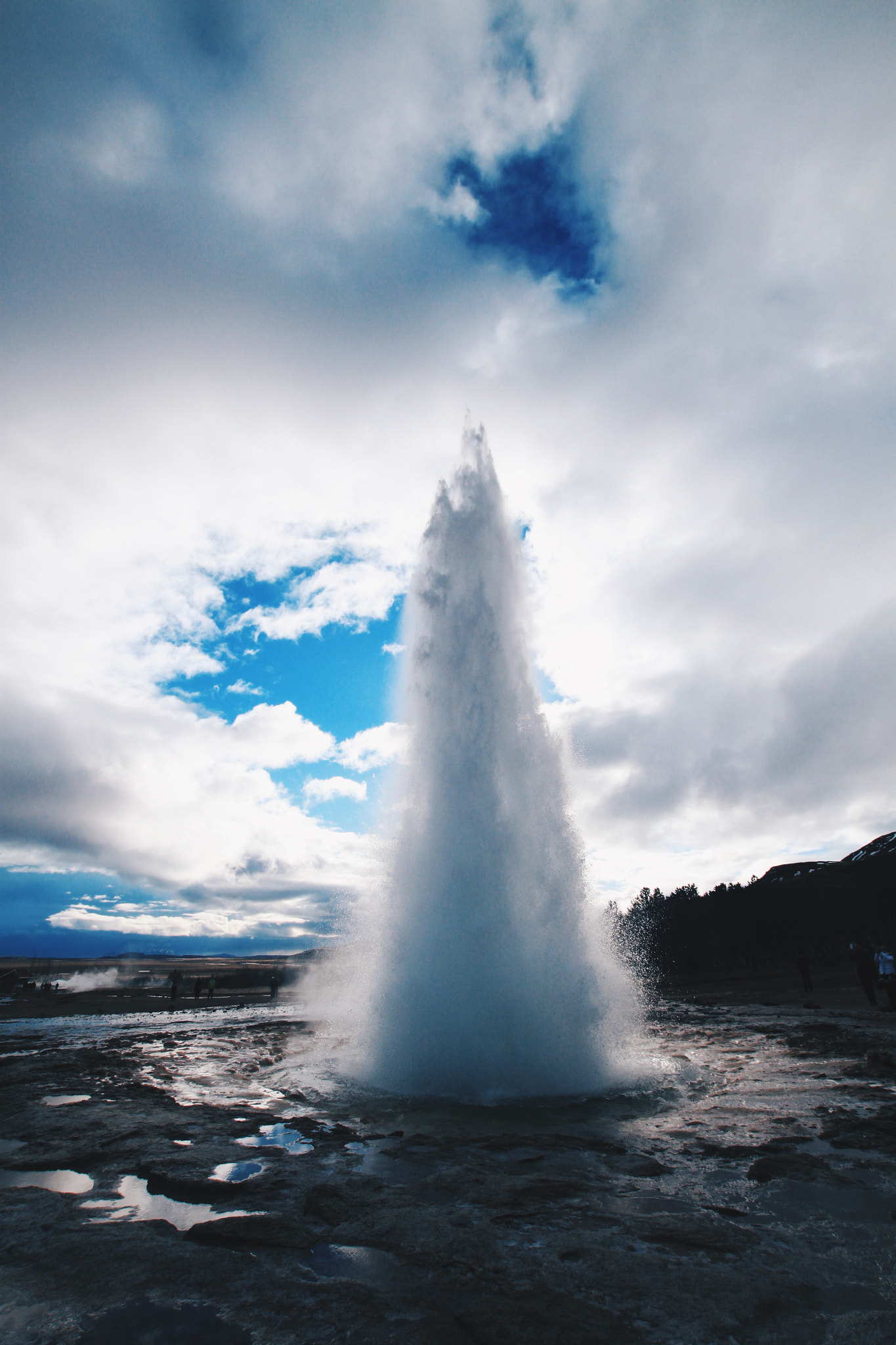 Sigma 10-20mm F3.5 EX DC HSM sample photo. Geysir.jpg photography