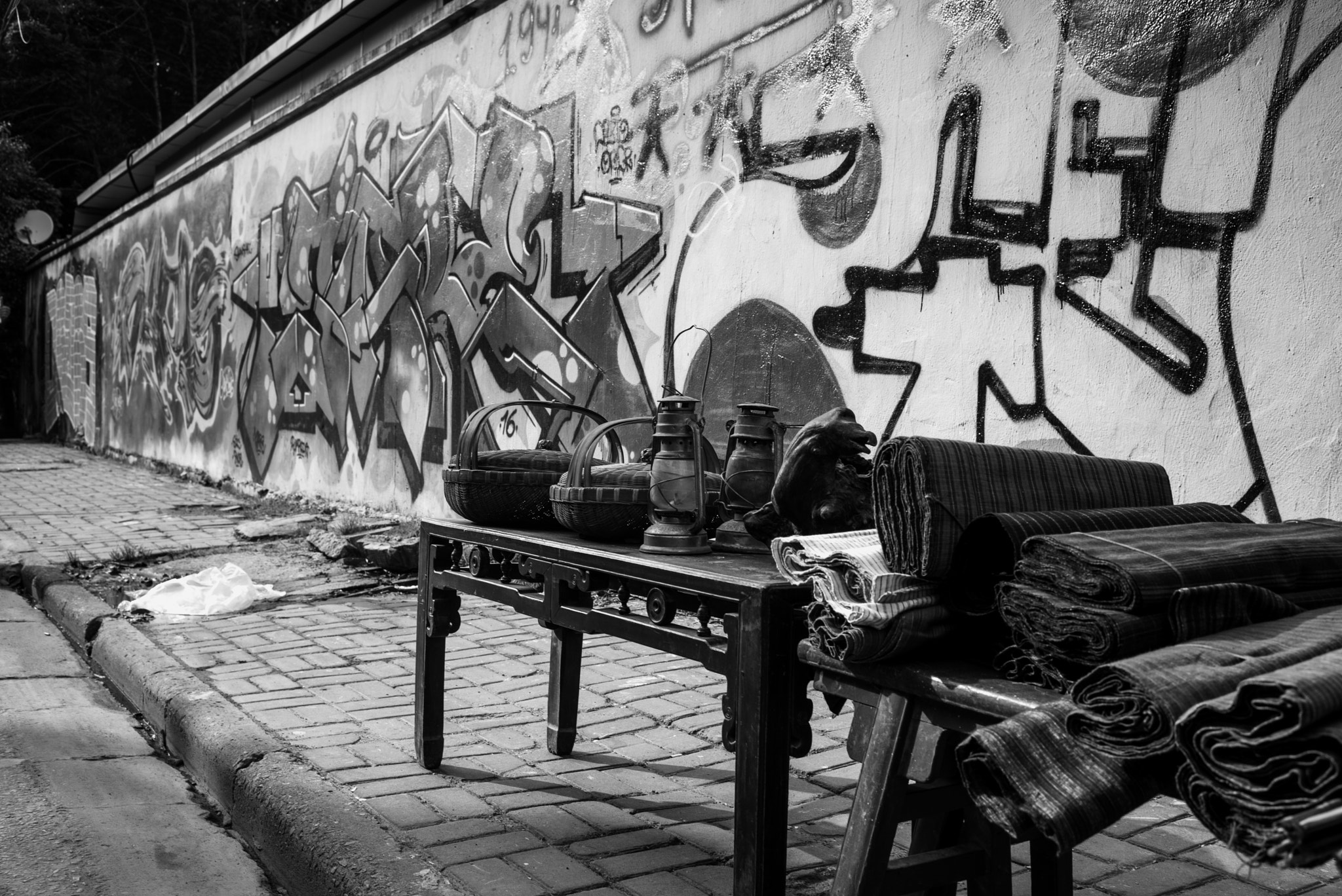 Leica Summilux-M 35mm F1.4 ASPH sample photo. Moganshan road photography