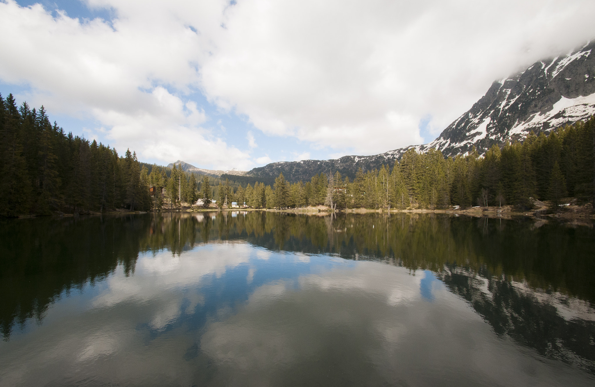 Nikon D300S sample photo. The mountain mirror. photography