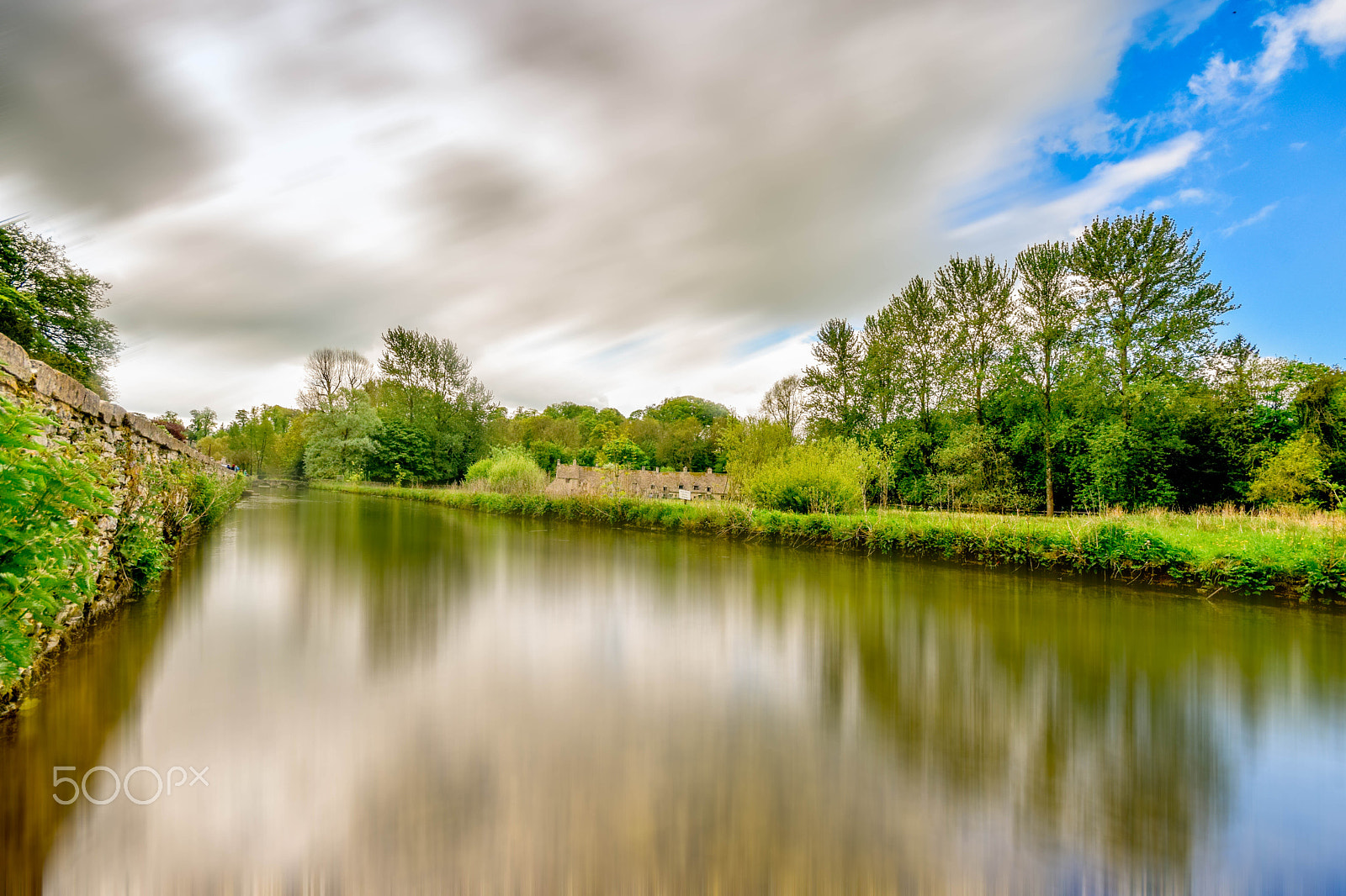 Sigma 10-20mm F4-5.6 EX DC HSM sample photo. Bibury river photography