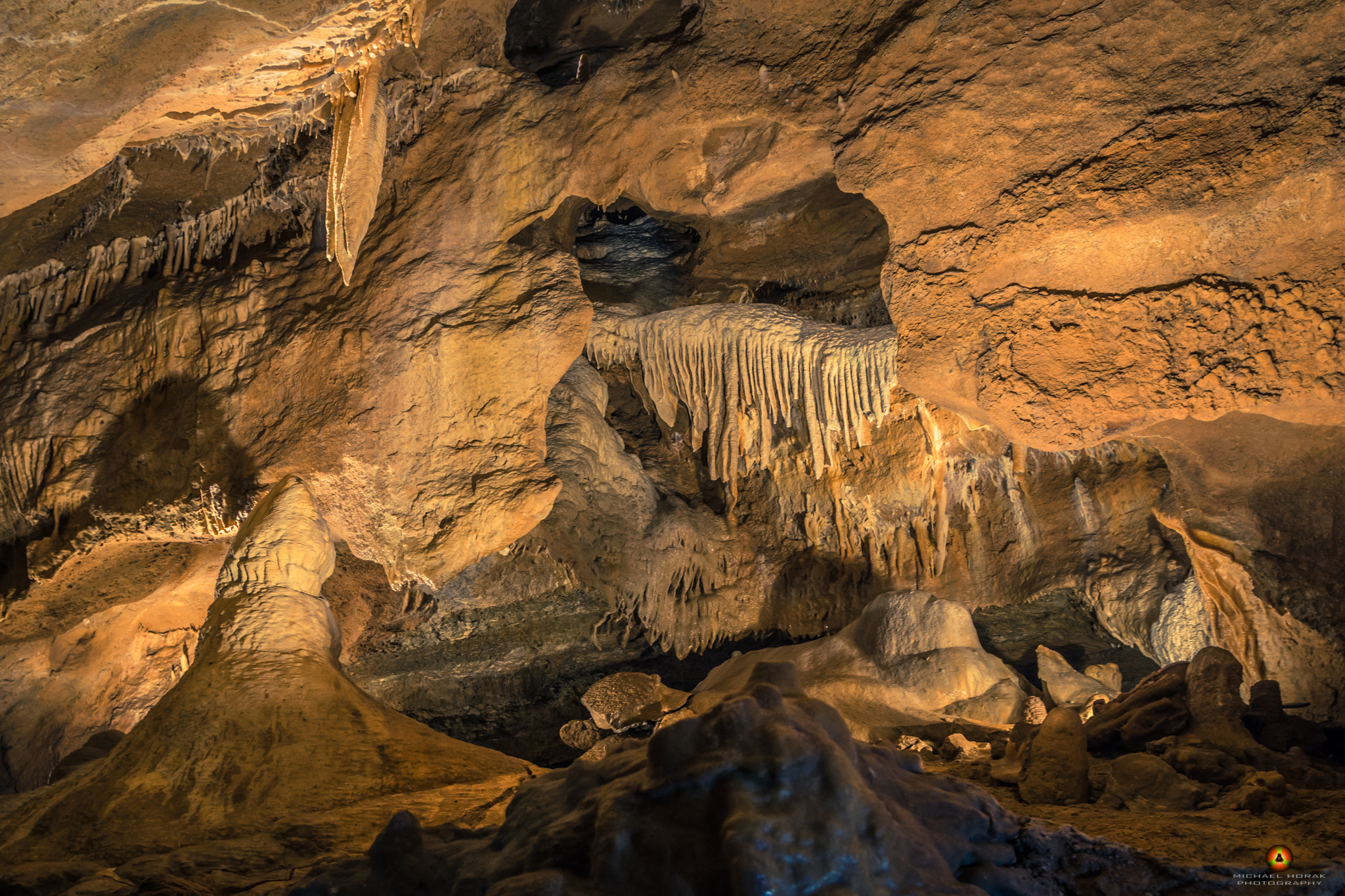 Sony SLT-A77 + Minolta AF 17-35mm F2.8-4 (D) sample photo. Koněprusy caves photography