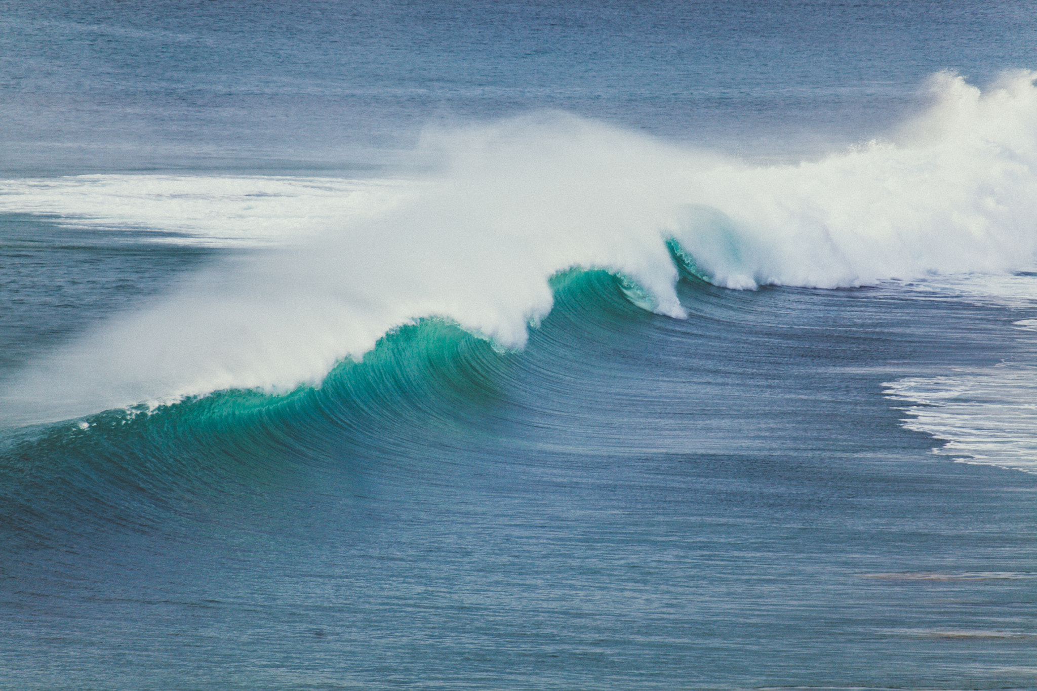 Canon EF 70-200mm F2.8L USM sample photo. Wave photography