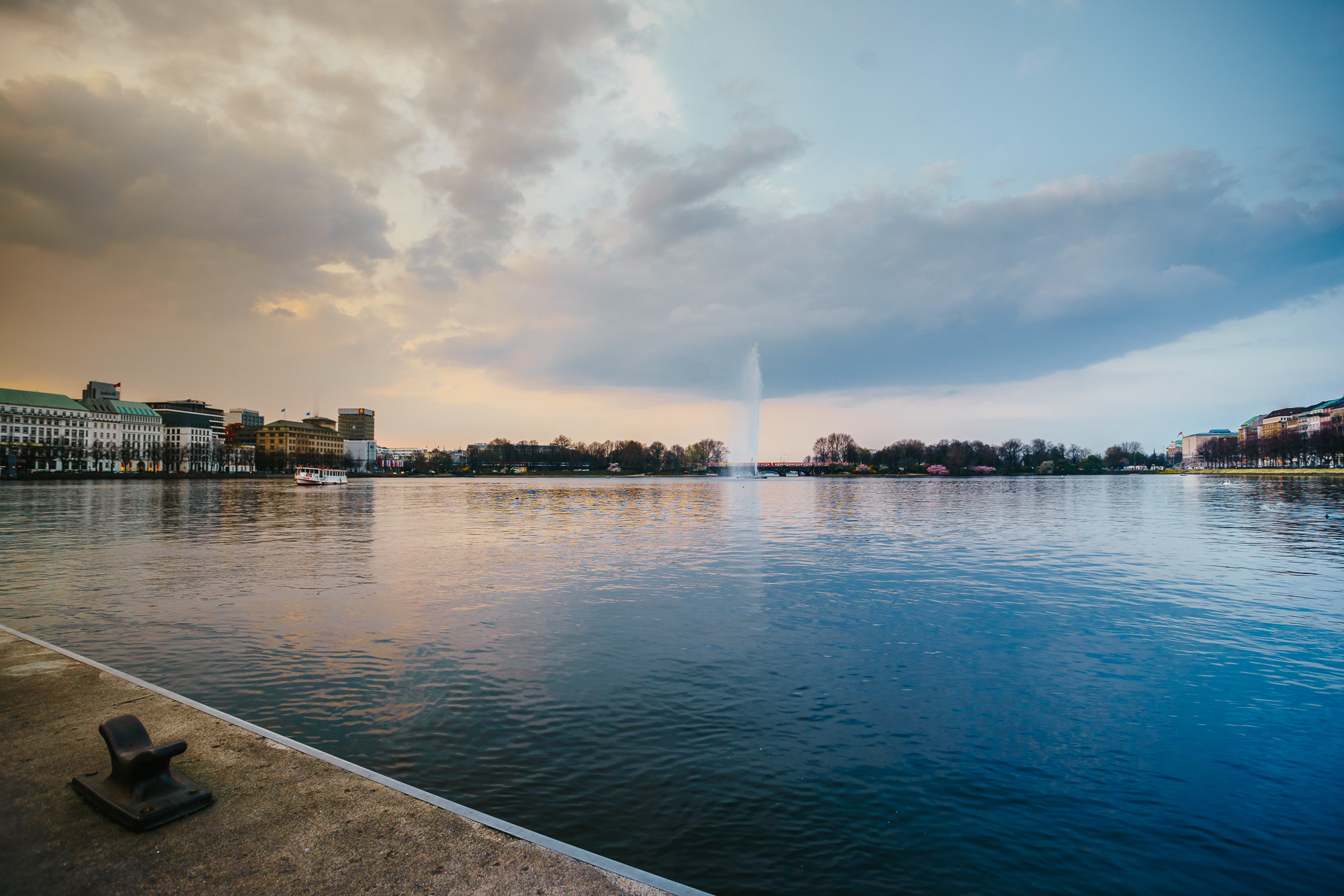 Sony a7 II + Minolta AF 17-35mm F2.8-4 (D) sample photo. Sky meets hell photography