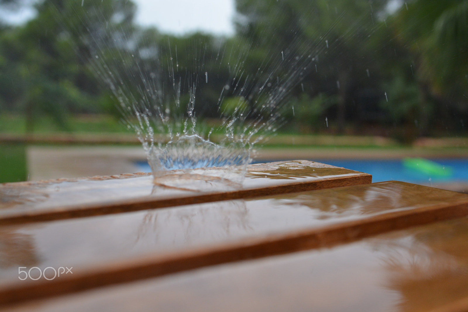 Nikon D5200 + Nikon AF-S Nikkor 28mm F1.8G sample photo. Ibiza droplet of rain photography