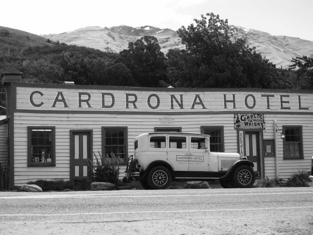 Canon POWERSHOT S400 sample photo. Cardrona hotel on crown range road between queenstown and wanaka - south island, new zealand. photography