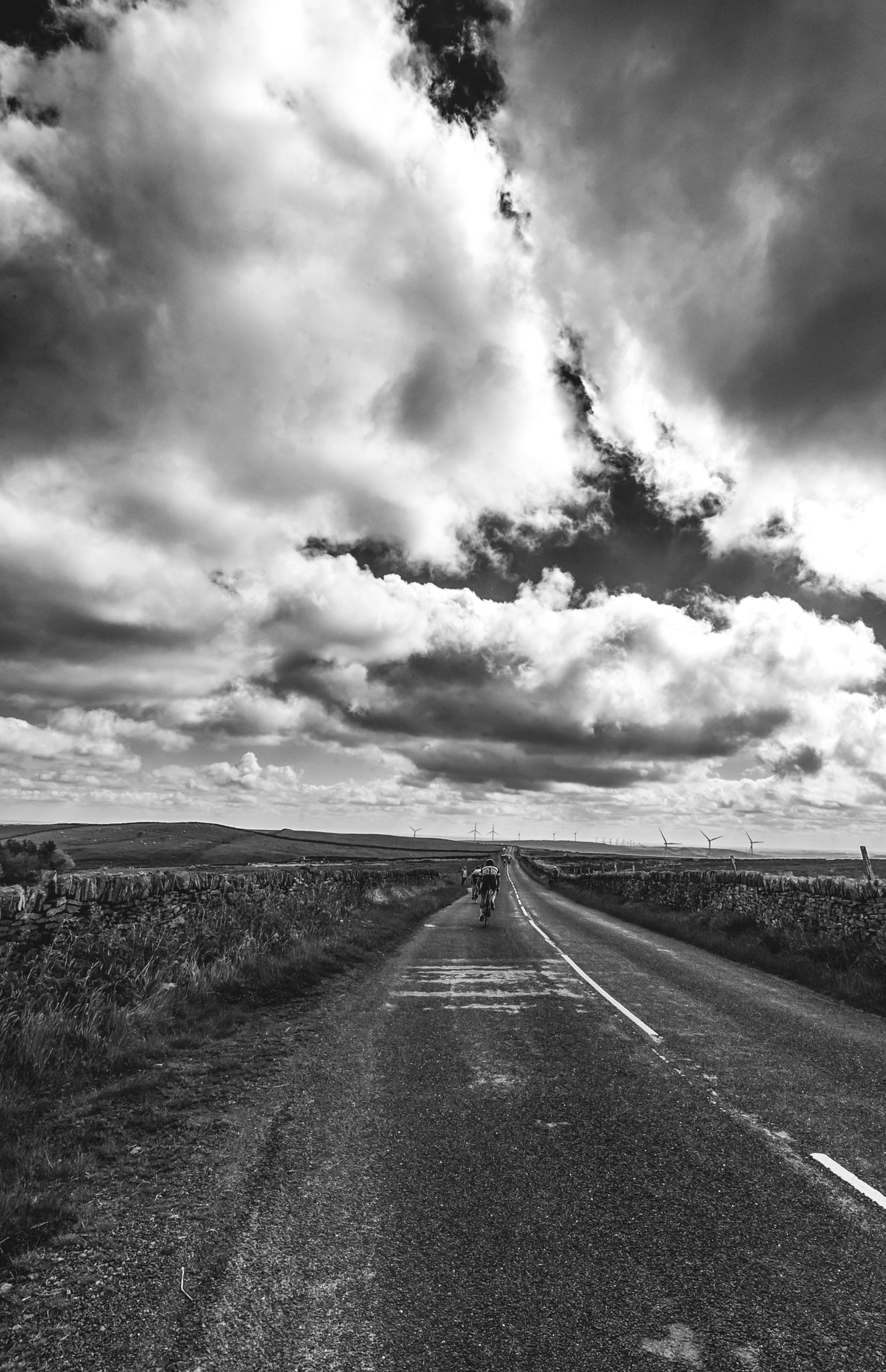 Nikon D3 + Nikon AF-S Nikkor 20mm F1.8G ED sample photo. Up at holmfirth photography