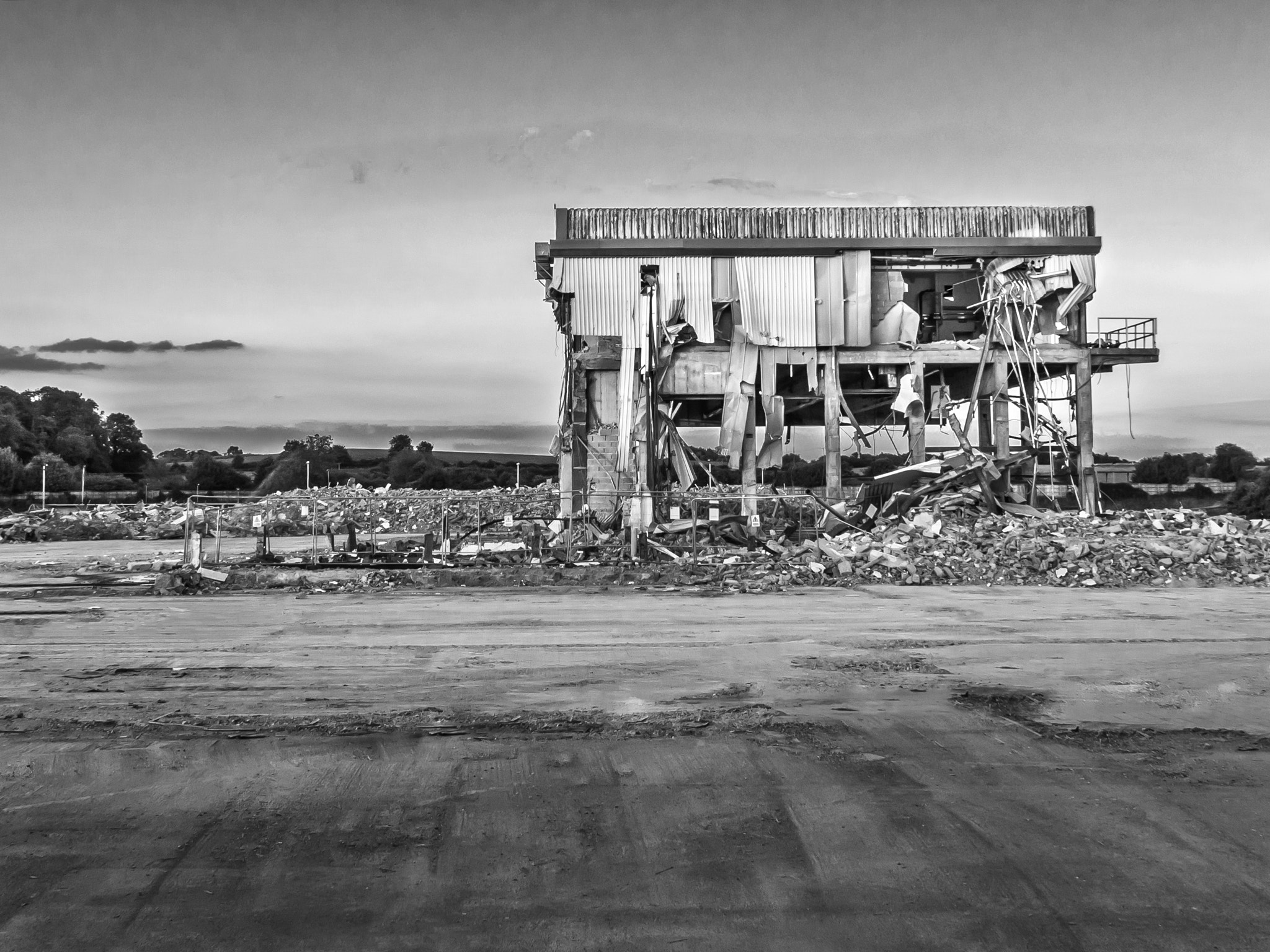Olympus OM-D E-M5 II sample photo. Demolition photography
