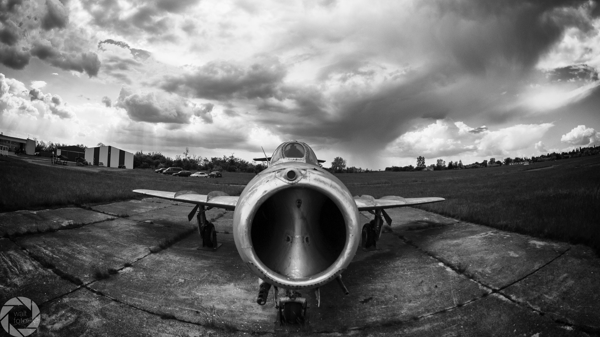 Sigma 10mm F2.8 EX DC HSM Diagonal Fisheye sample photo. Fly photography