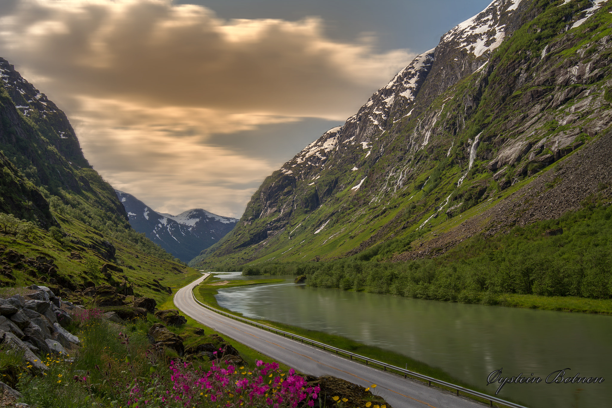 Canon EOS 7D + Canon EF 16-35mm F4L IS USM sample photo. Våtedalen.. photography