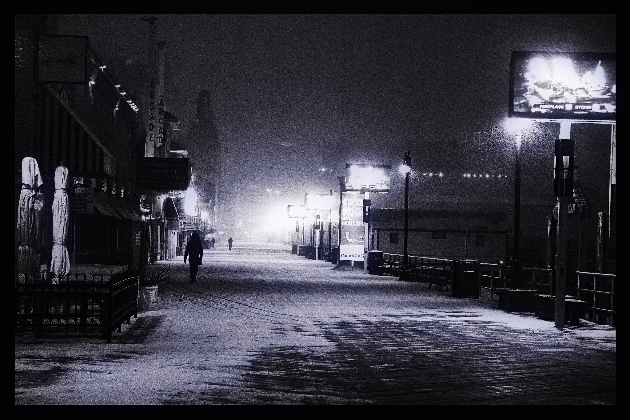 Canon EOS 650D (EOS Rebel T4i / EOS Kiss X6i) sample photo. Night snow photography