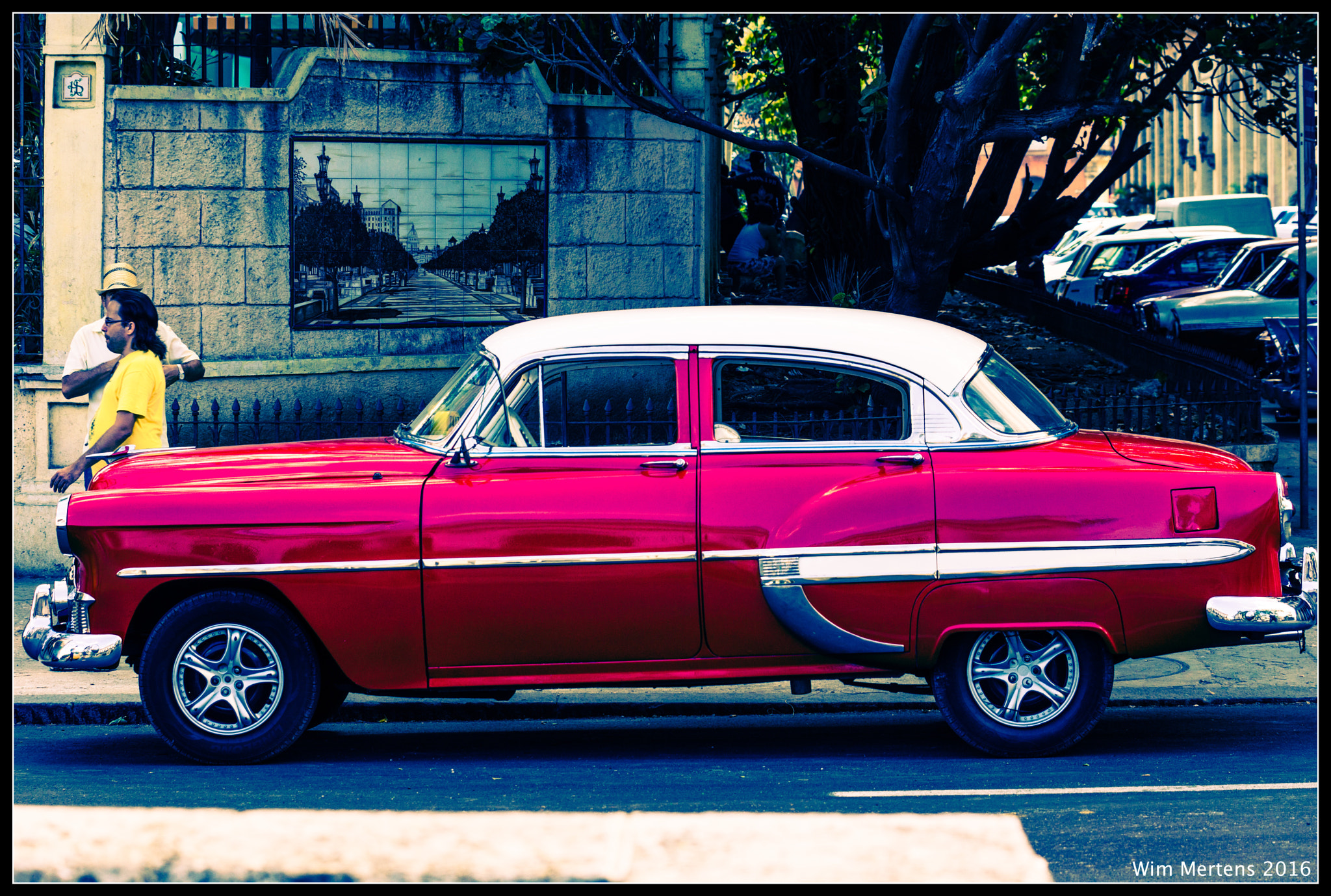 Sony SLT-A77 + Minolta/Sony AF 70-200mm F2.8 G sample photo. Cuba cars photography