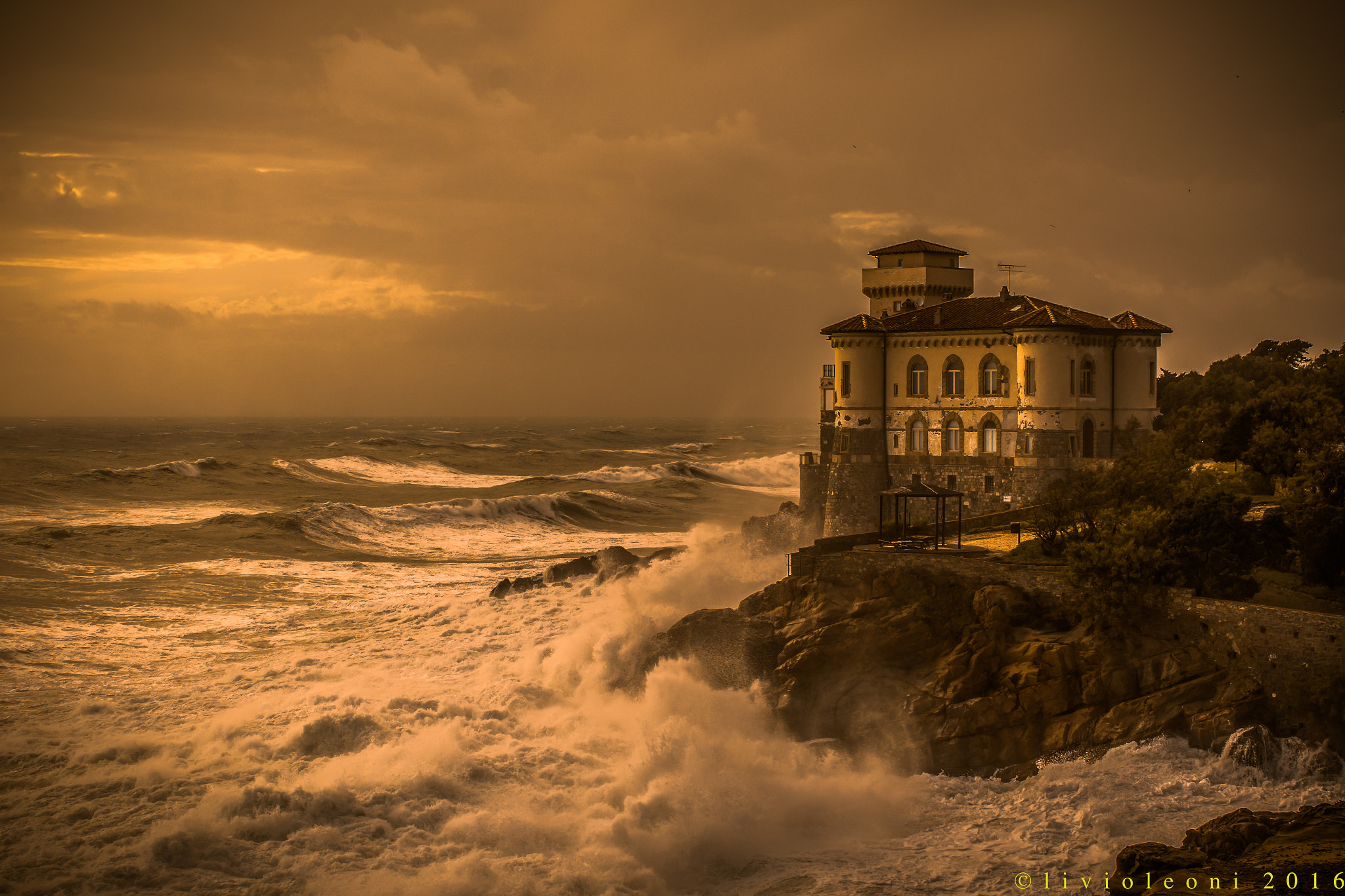 Nikon D7100 + AF Zoom-Nikkor 35-70mm f/2.8D sample photo. Another storm on leghorn.... photography