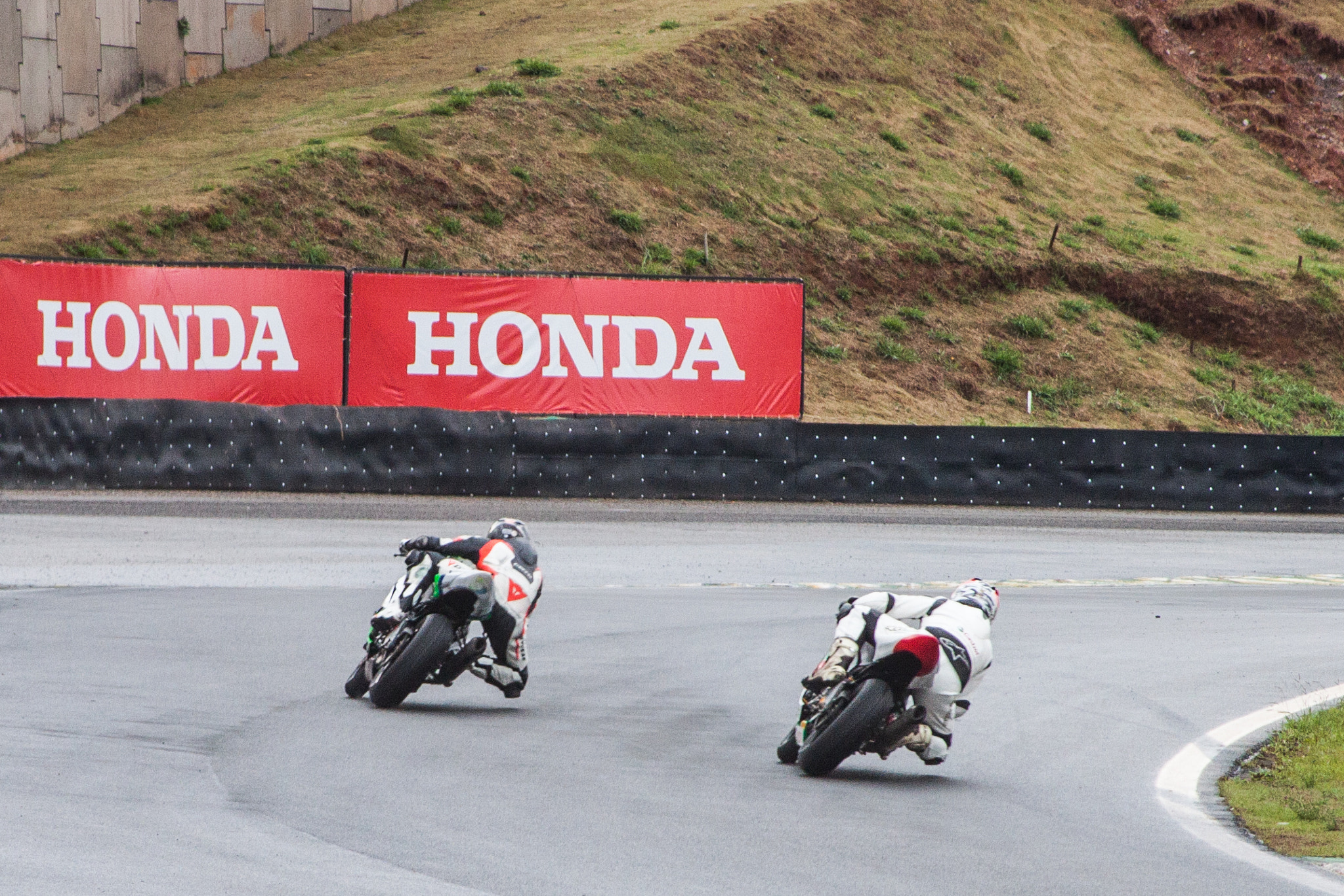 Canon EF 28-135mm F3.5-5.6 IS USM sample photo. Superbike brasil - interlagos photography