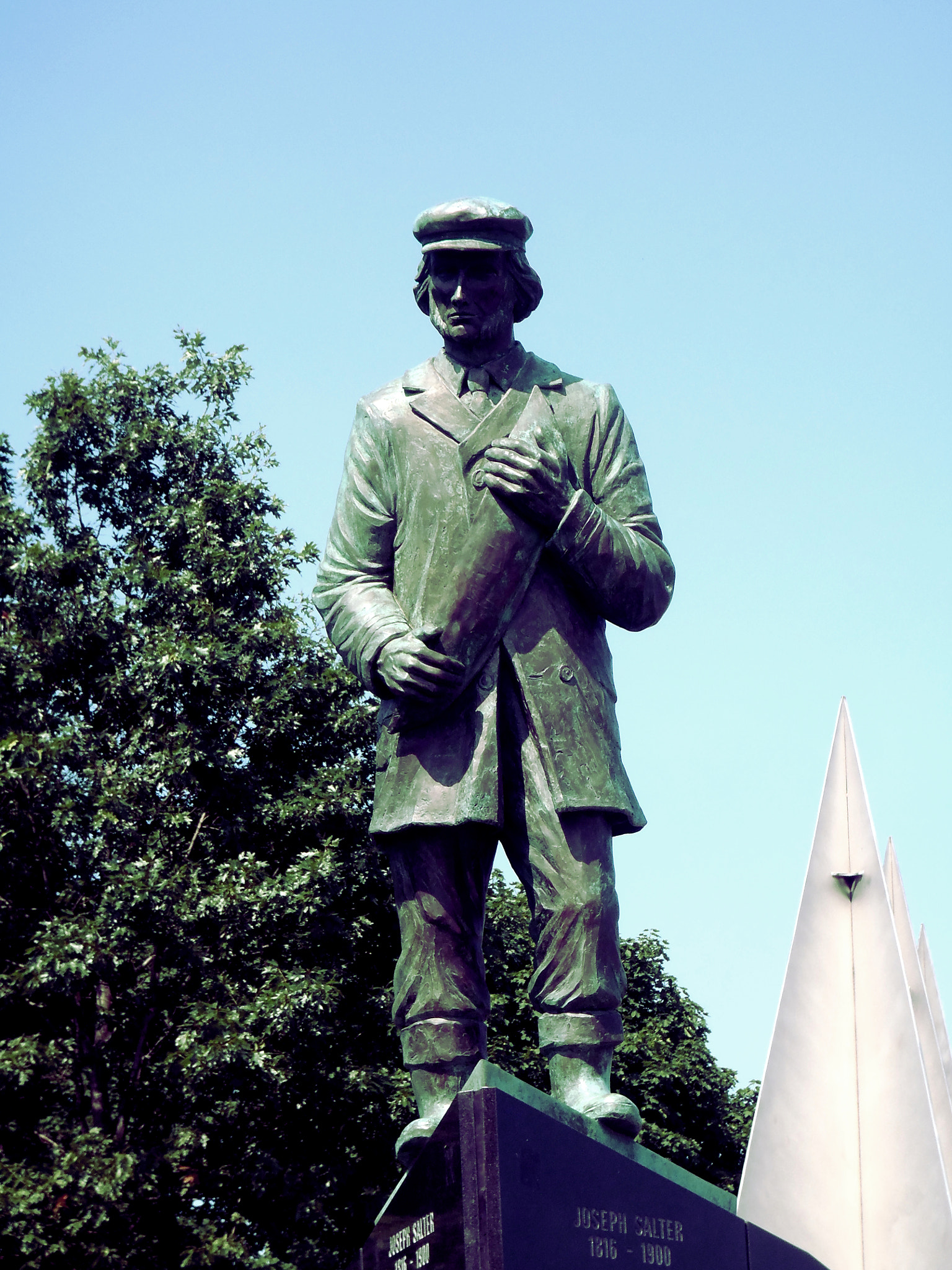 Olympus TG-320 sample photo. Monument photography