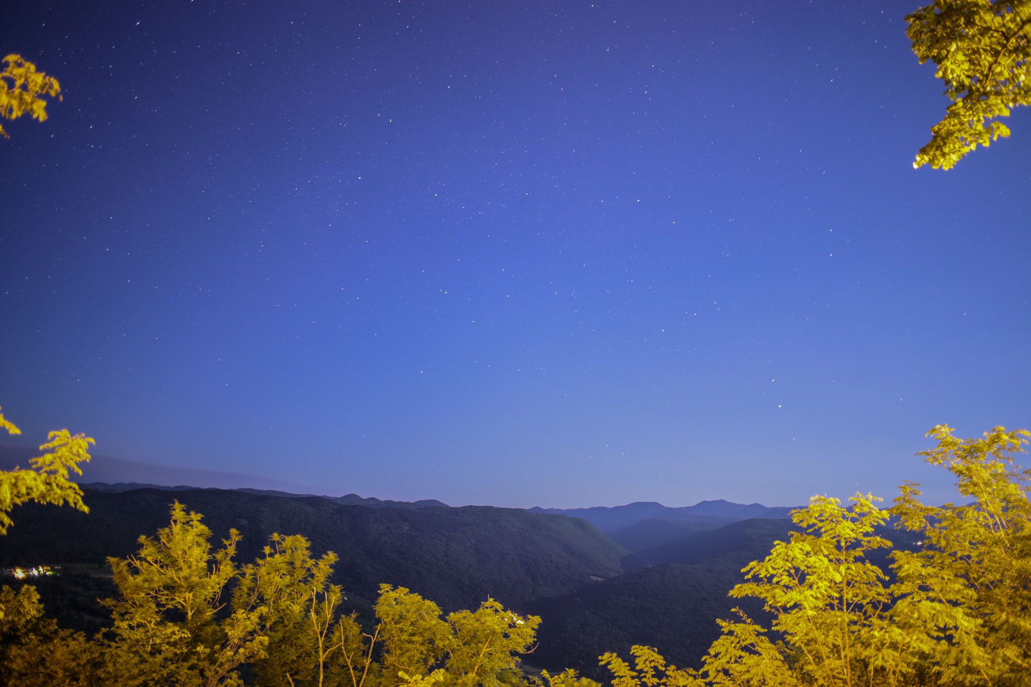 Canon EOS 6D + Canon EF 24mm F2.8 sample photo. Looking for the stars photography