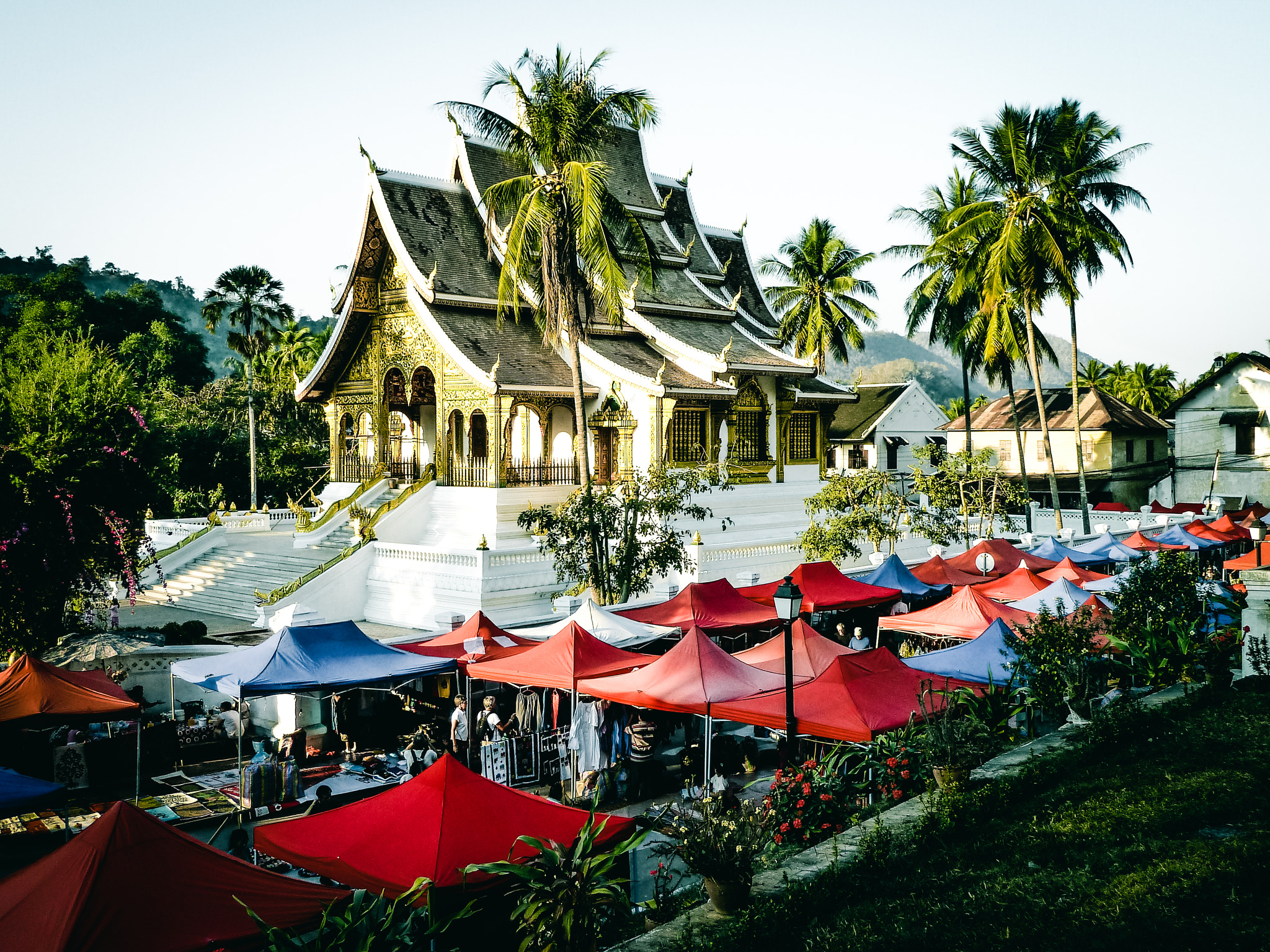 Panasonic Lumix DMC-ZS5 (Lumix DMC-TZ8) sample photo. Luang prabang photography