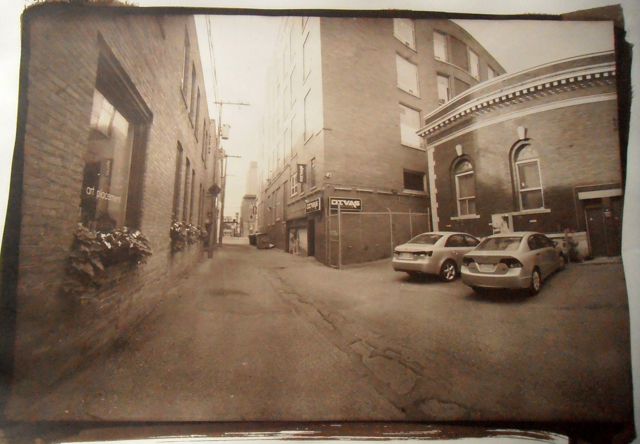 Olympus VR310,D720 sample photo. Art placement alley photography
