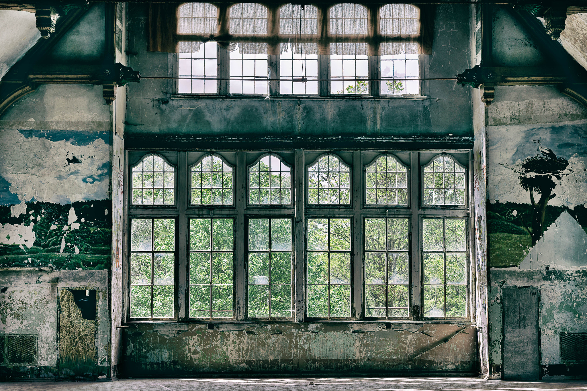 E 50mm F2 sample photo. Lost places photography