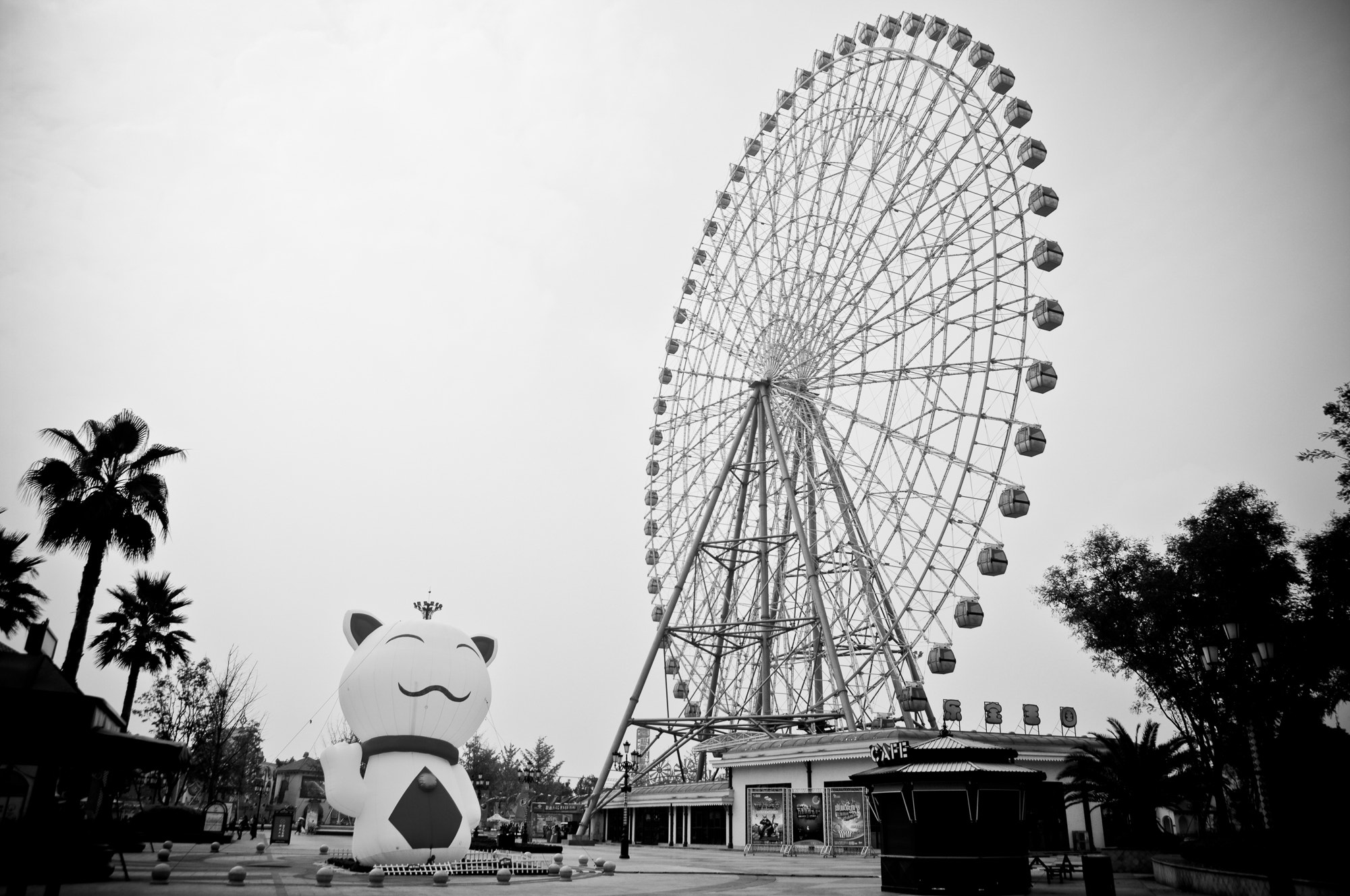 Pentax K20D + Pentax smc DA 16-45mm F4 ED AL sample photo. Loney park photography