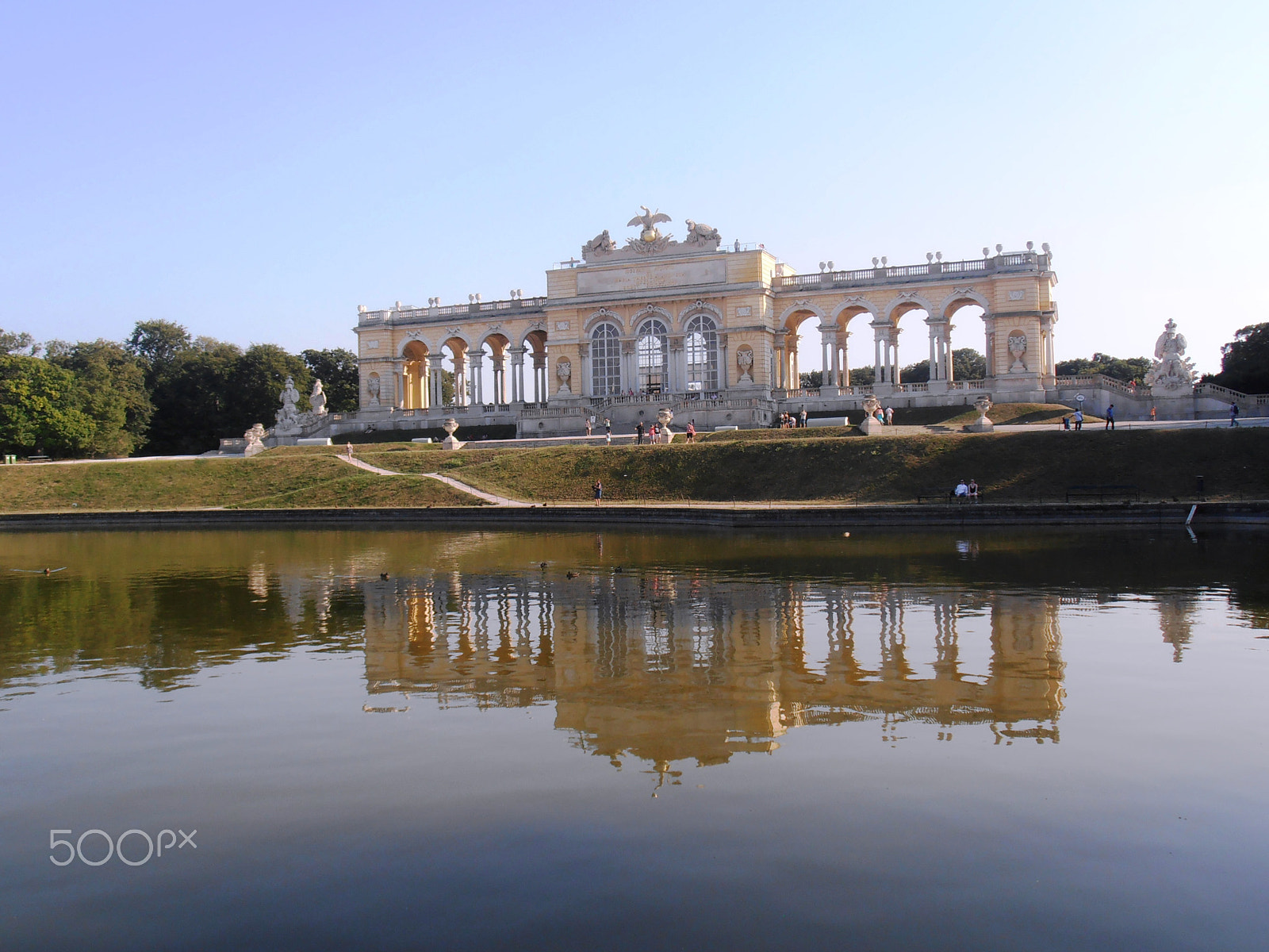 Olympus VR310,D720 sample photo. Gloriette photography