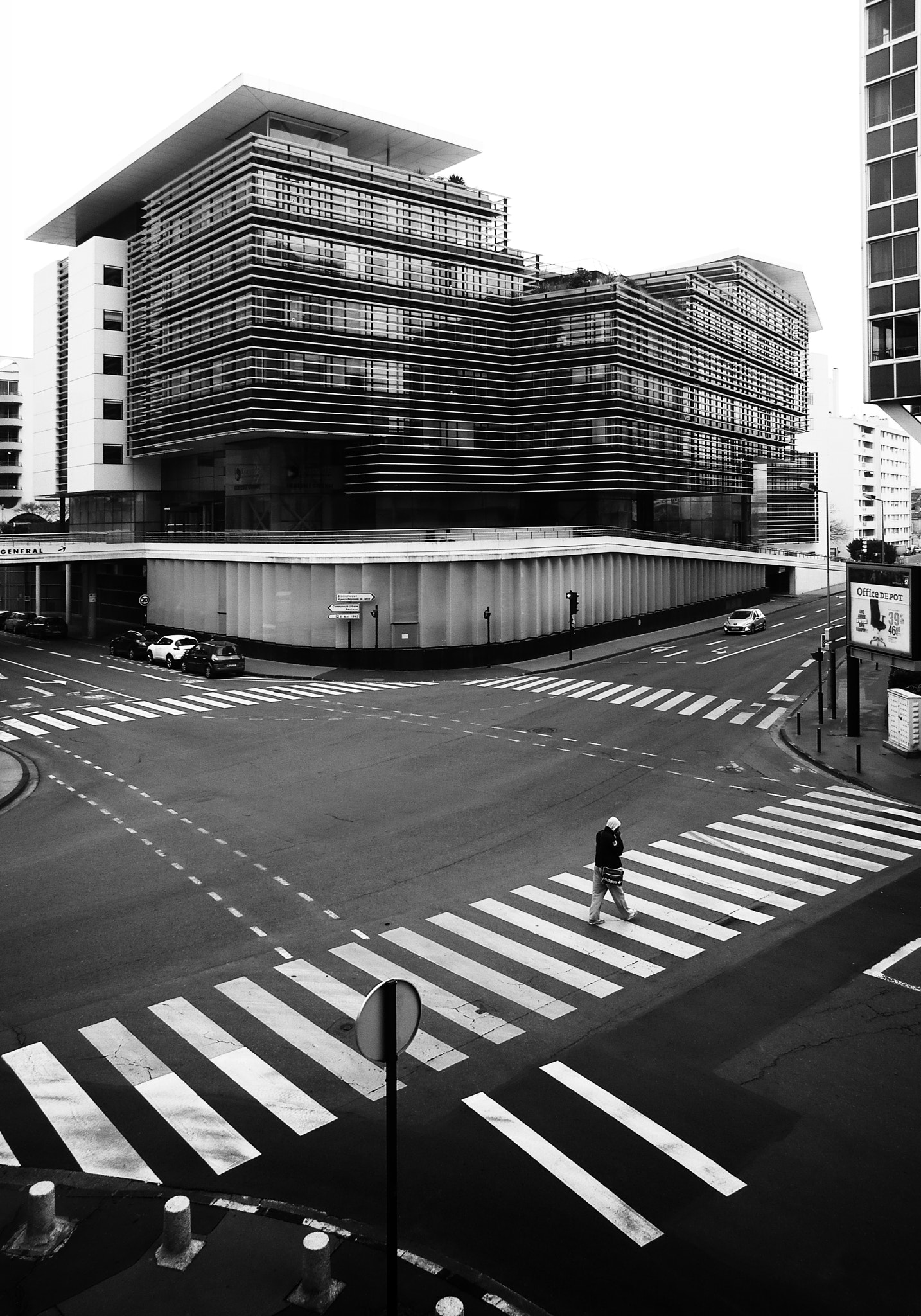 Pentax X90 sample photo. Bordeaux - quartier mériadeck photography