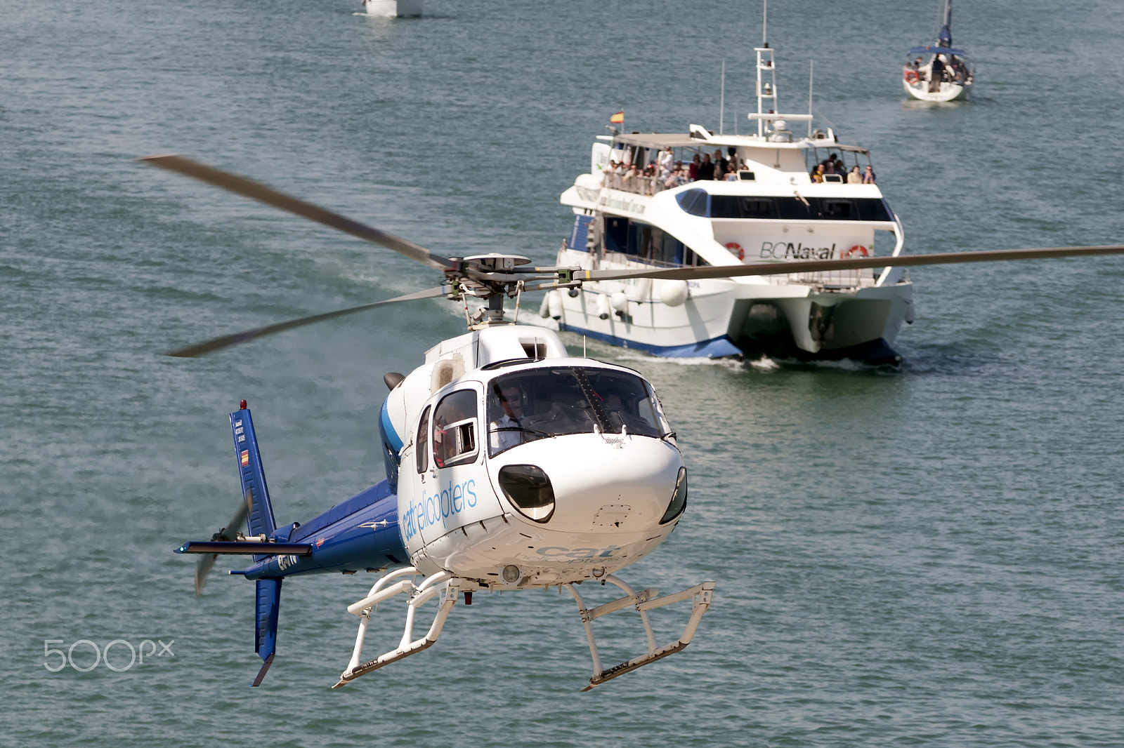 AF Zoom-Nikkor 80-200mm f/2.8 ED sample photo. Water and air photography