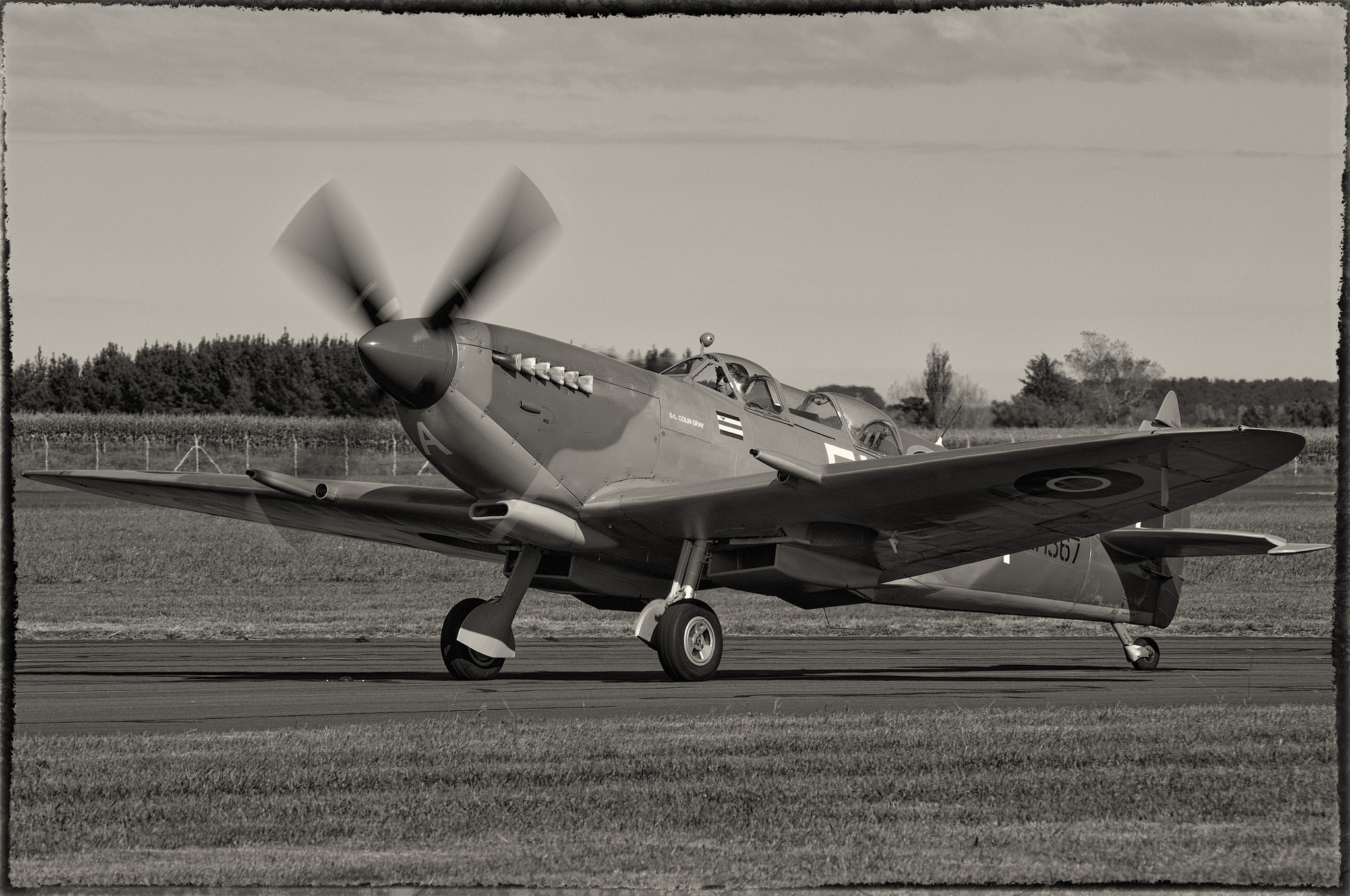 Nikon D2X sample photo. Two-seat spitfire photography