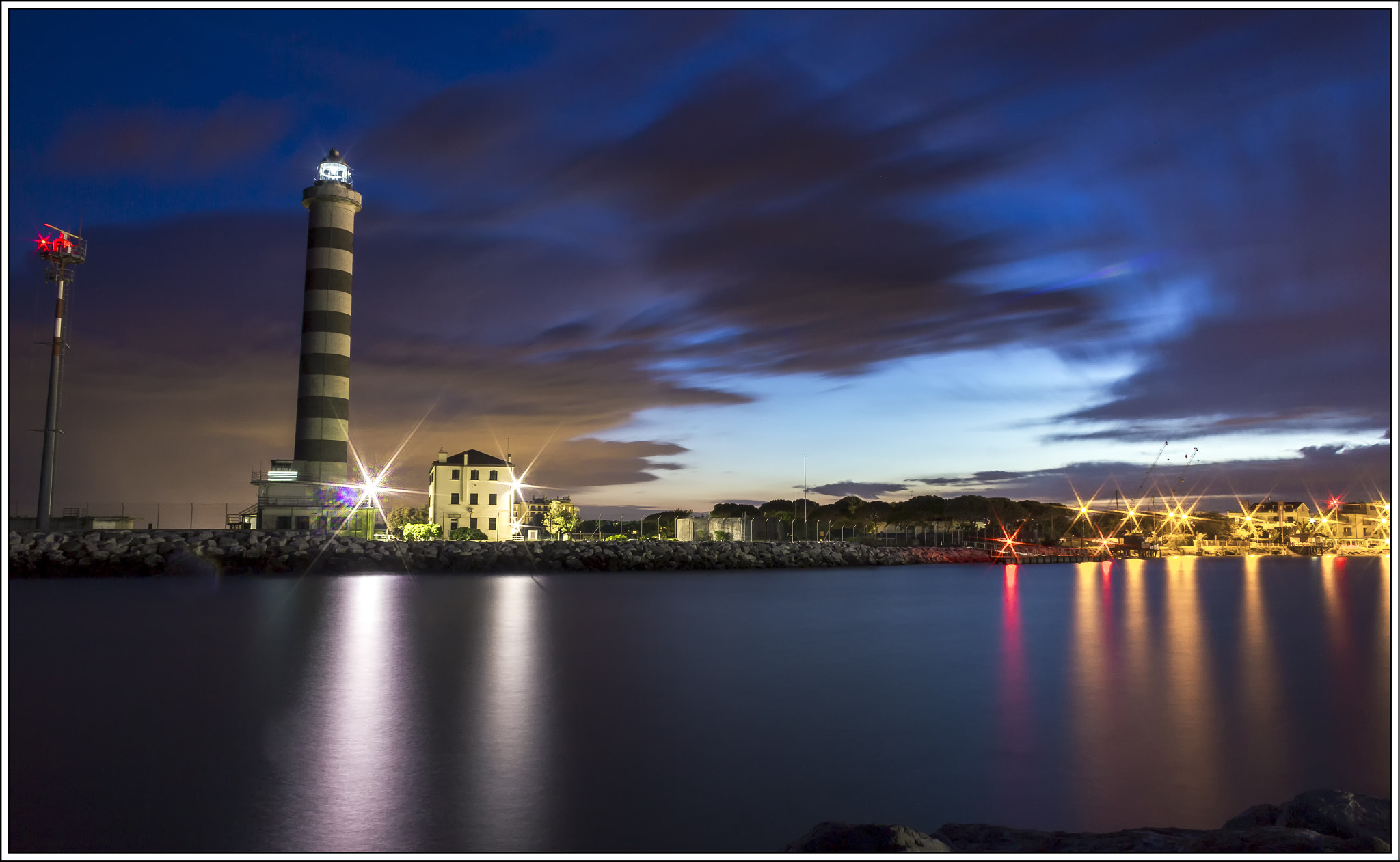 Canon EF-S 18-55mm f/3.5-5.6 USM sample photo. Il mio paese... il faro di cavallino-treporti. photography