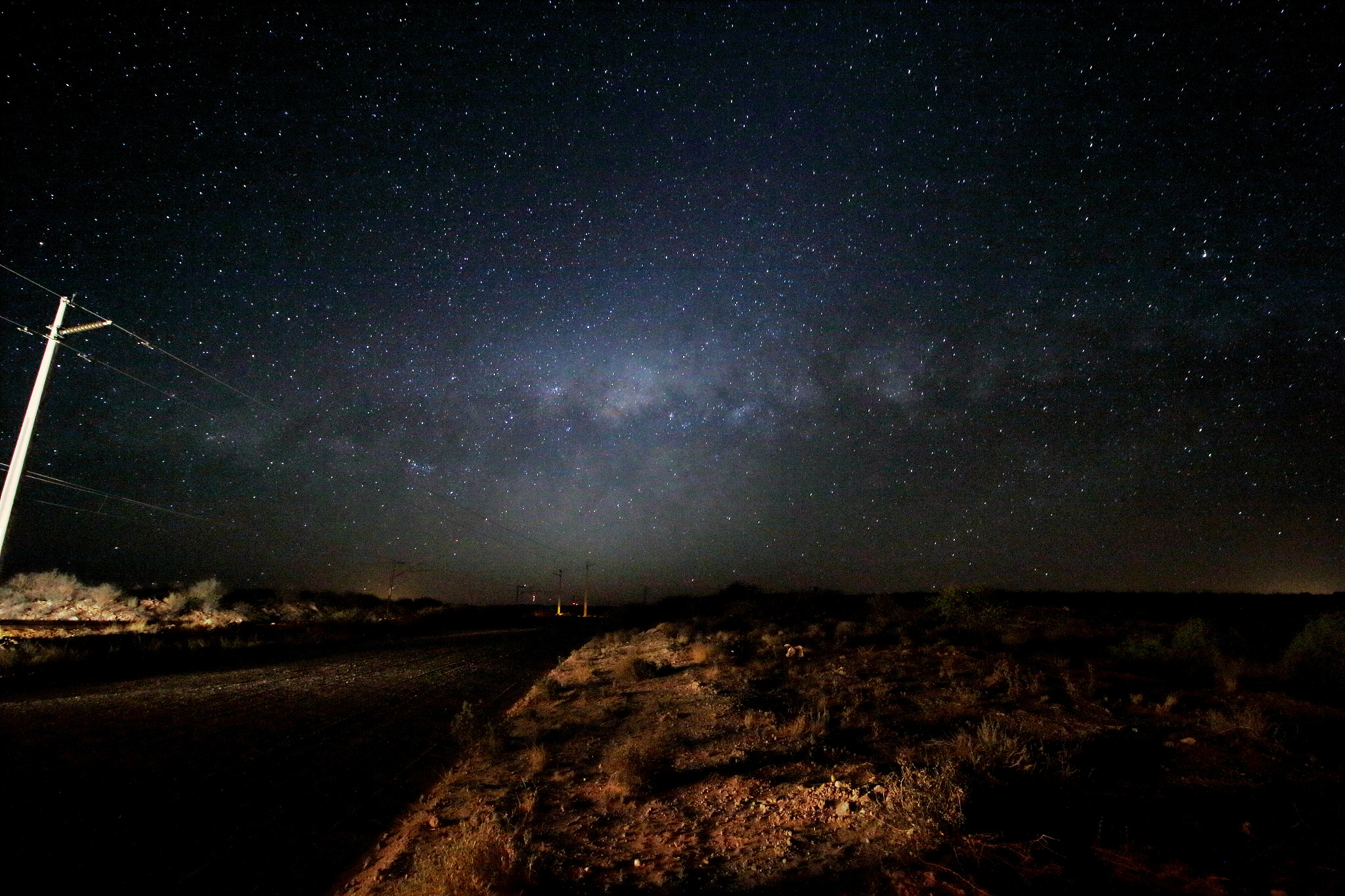Canon EF-S 10-18mm F4.5–5.6 IS STM sample photo. Milky way in the desert photography