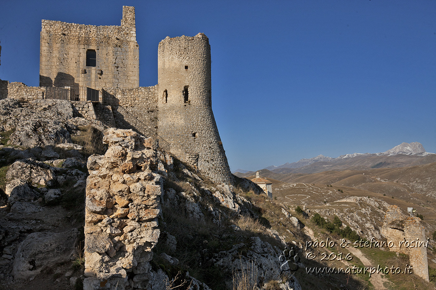 Canon EOS-1Ds Mark III sample photo. Castello di rocca calascio photography