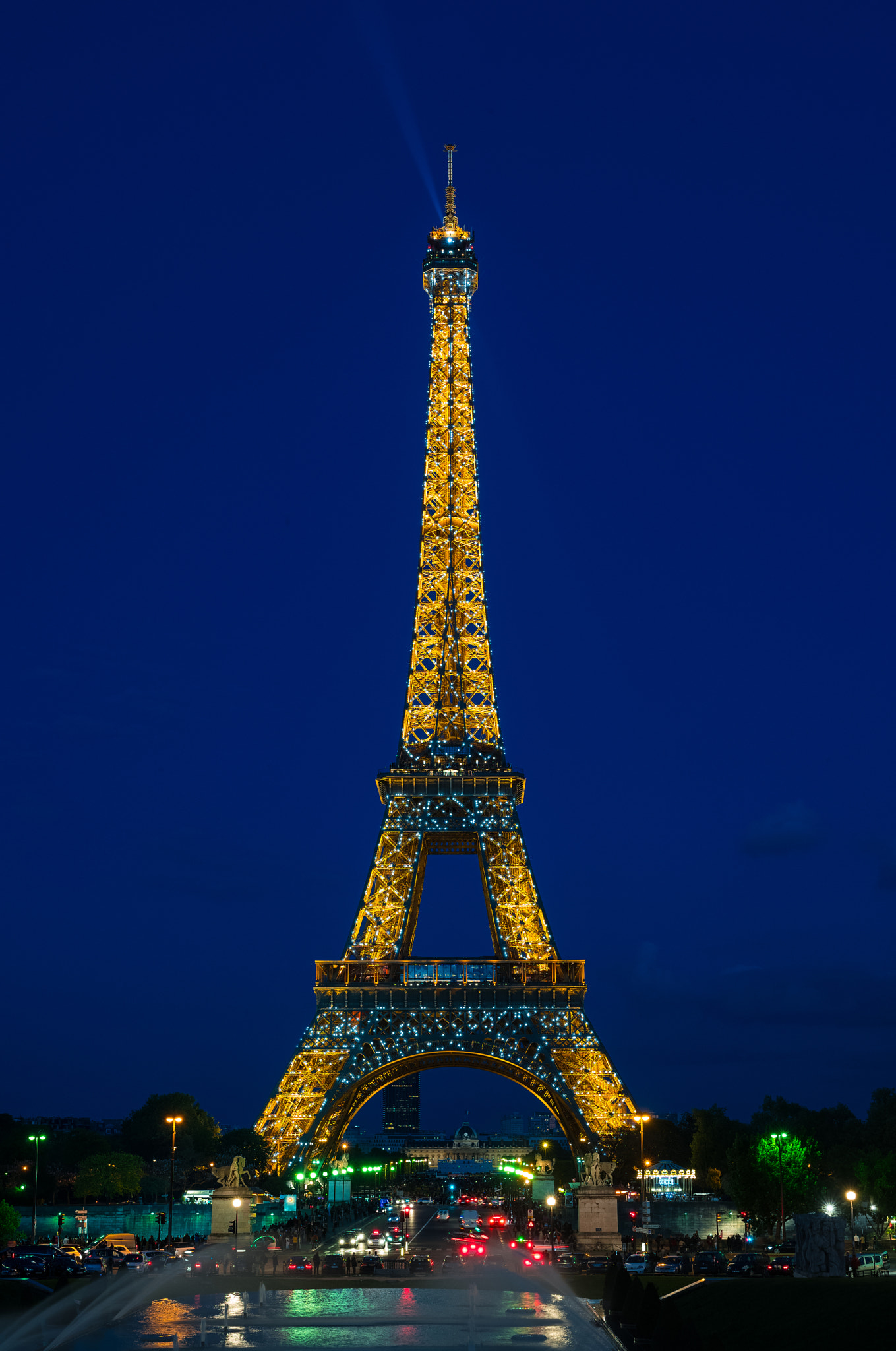 Vario-Elmar 30-90 sample photo. Blaue stunde in paris photography