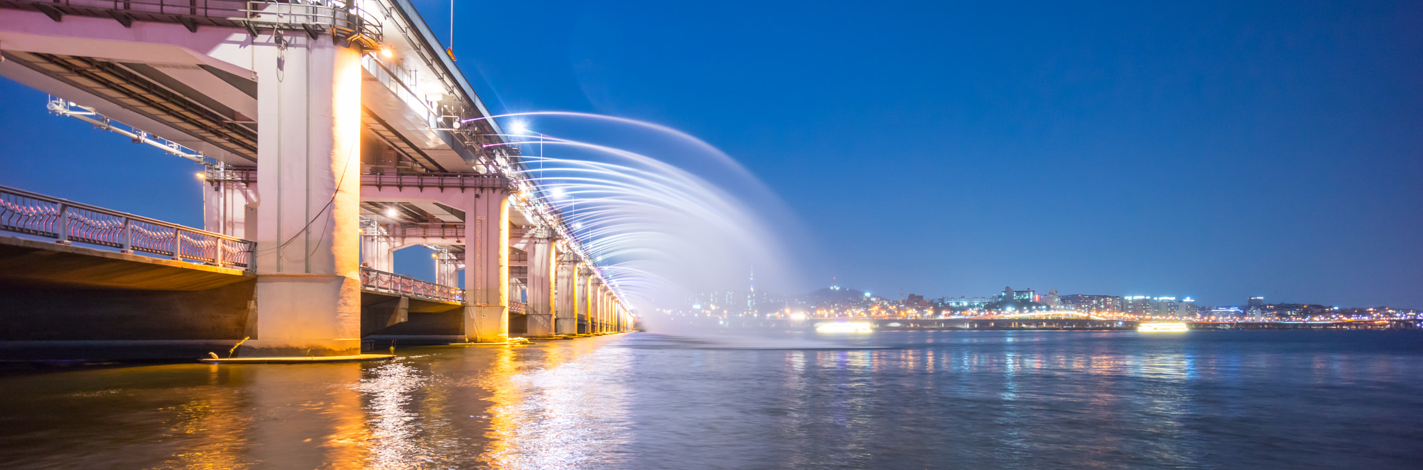 Sony a7R sample photo. A night view of banpo bridge, seoul city with rainbow fountain s photography