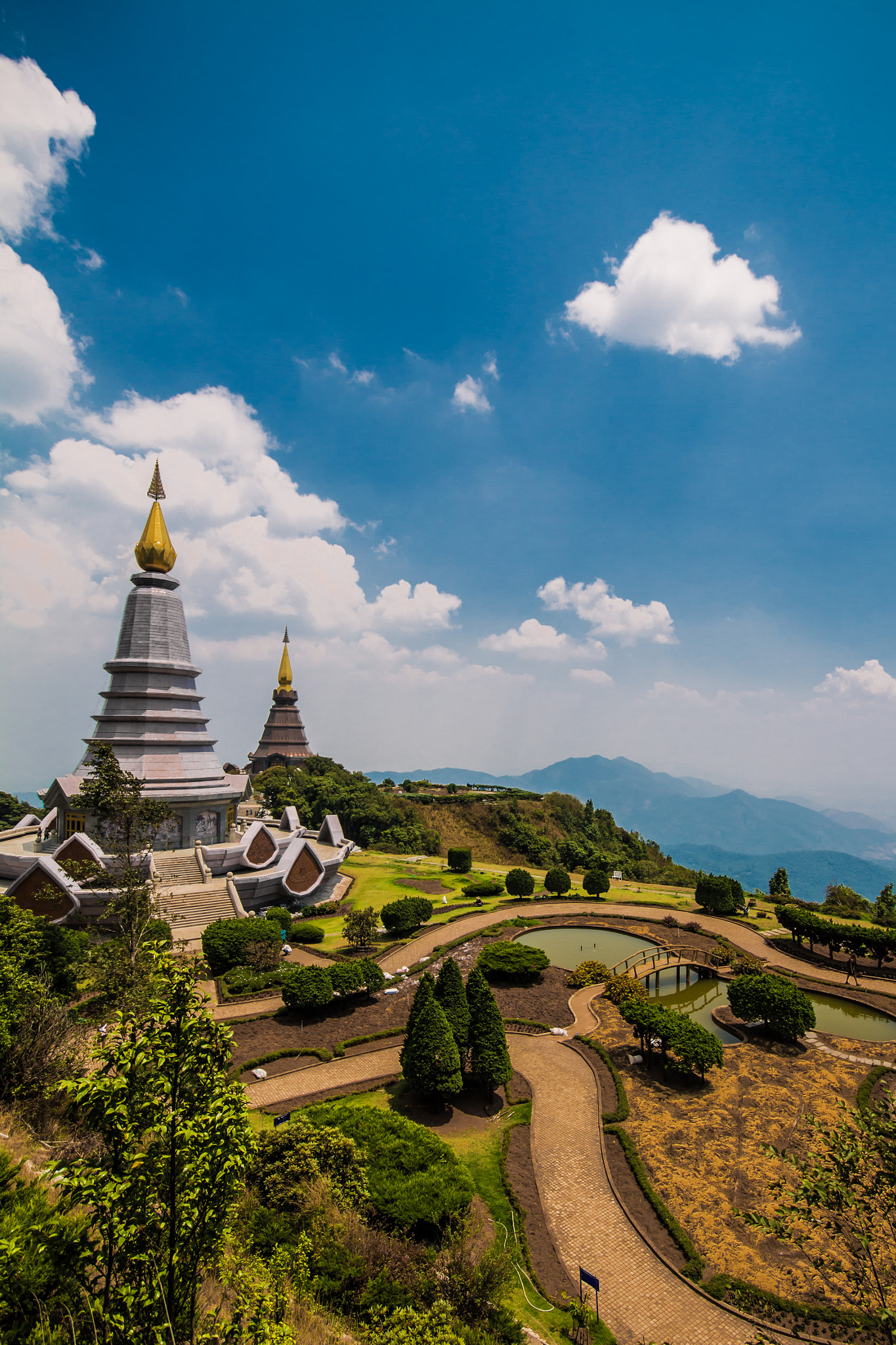 Sigma 10-20mm F4-5.6 EX DC HSM sample photo. What dreams are made of - doi inthanon, thailand photography