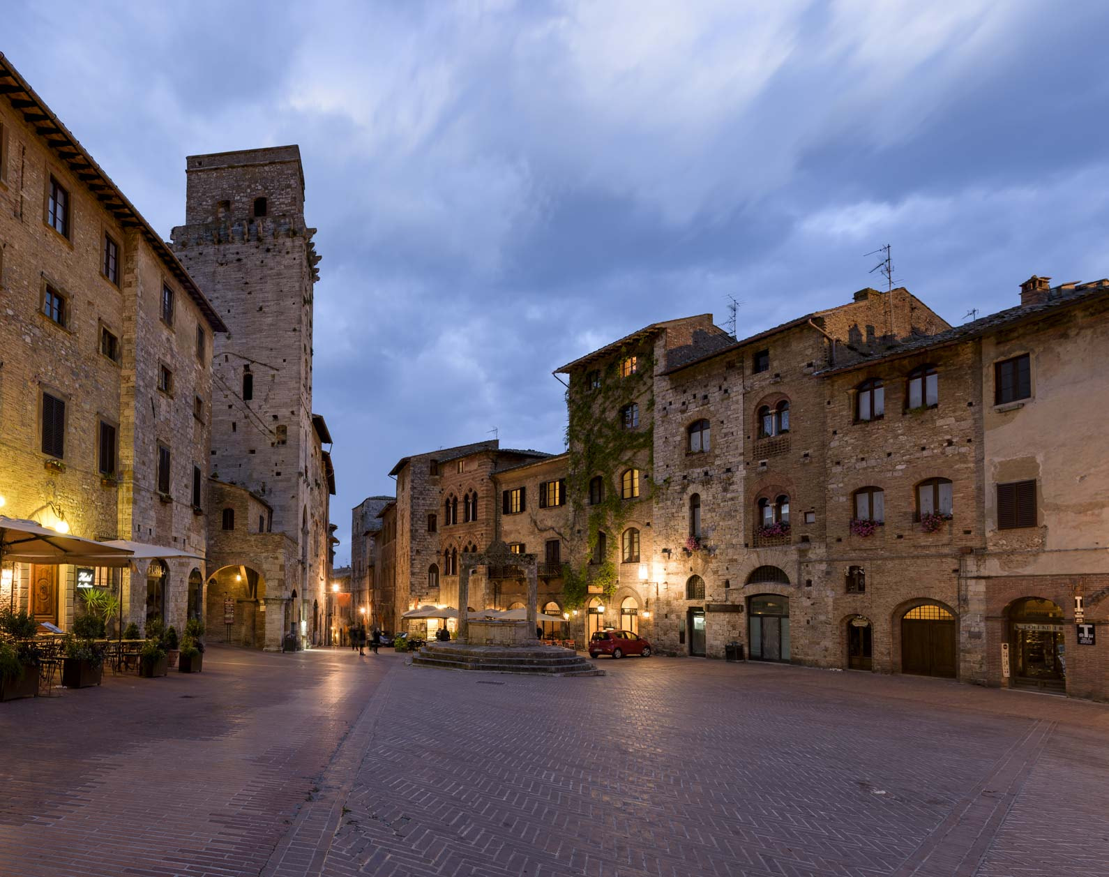 Nikon D810 + Nikon PC-E Nikkor 24mm F3.5D ED Tilt-Shift sample photo. San gimignano photography