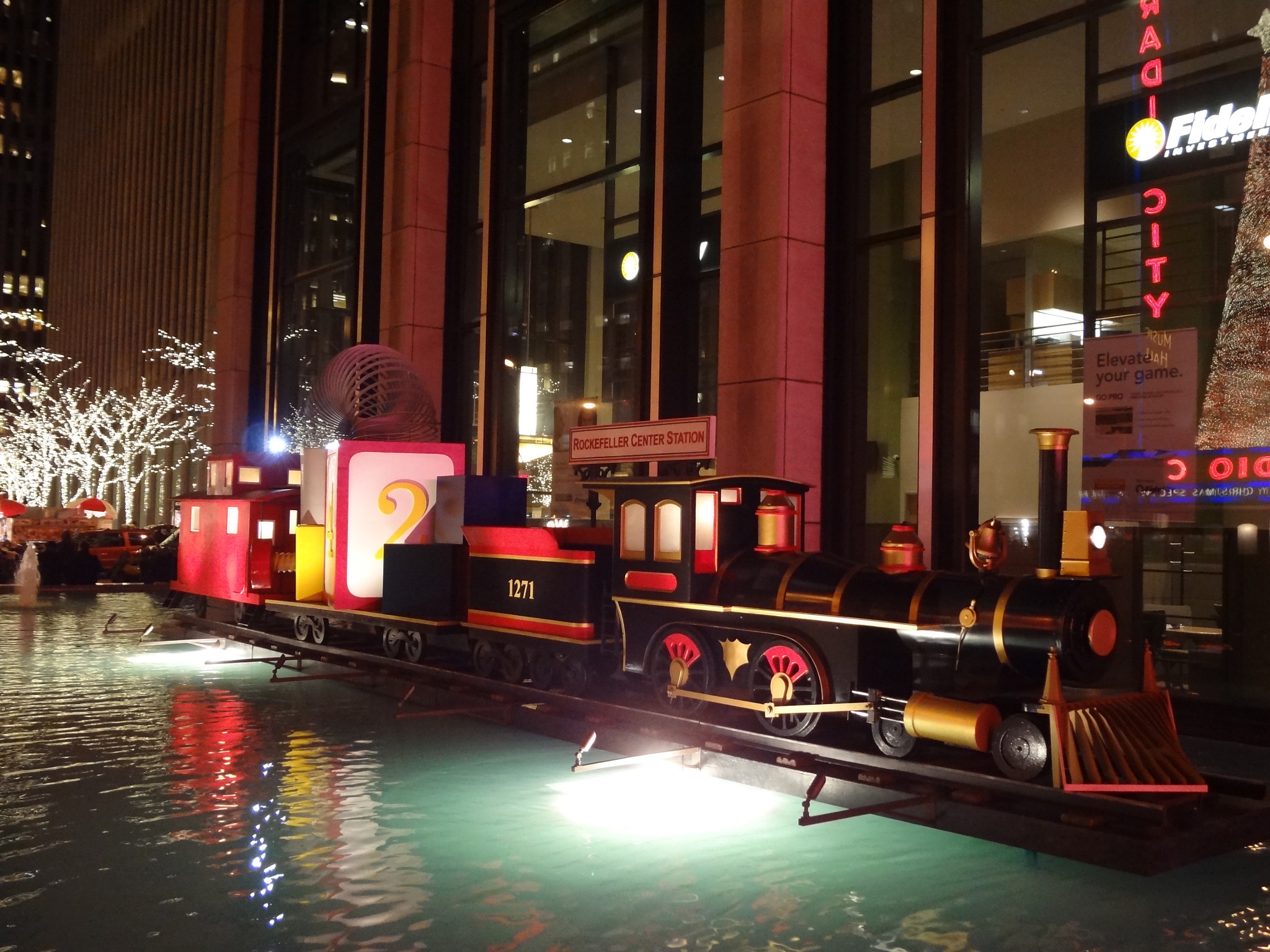 Sony DSC-WX9 sample photo. New york photography