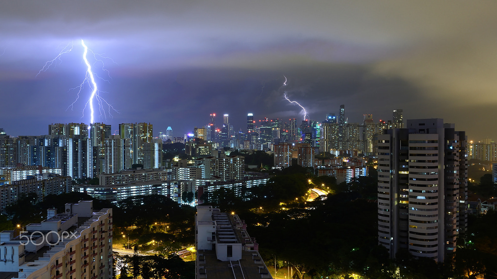 Nikon D800E + Nikon AF-S Nikkor 20mm F1.8G ED sample photo. Lightning strikes singapore photography