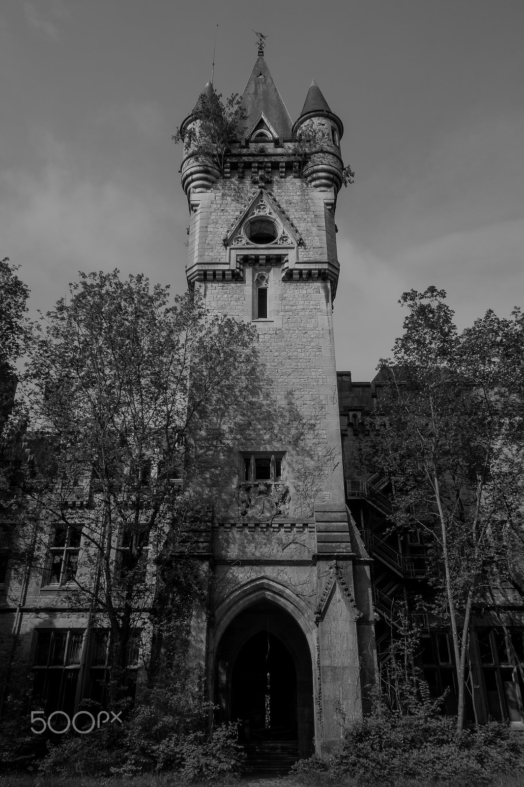 Samsung NX 18-200mm F3.5-6.3 ED OIS sample photo. Chateau miranda tower photography
