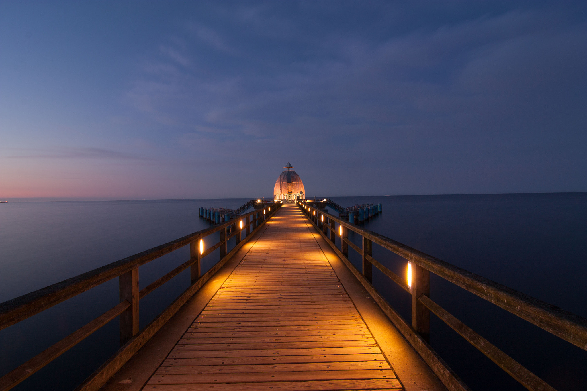 Tokina AT-X Pro 12-24mm F4 (IF) DX sample photo. The diver's bell photography