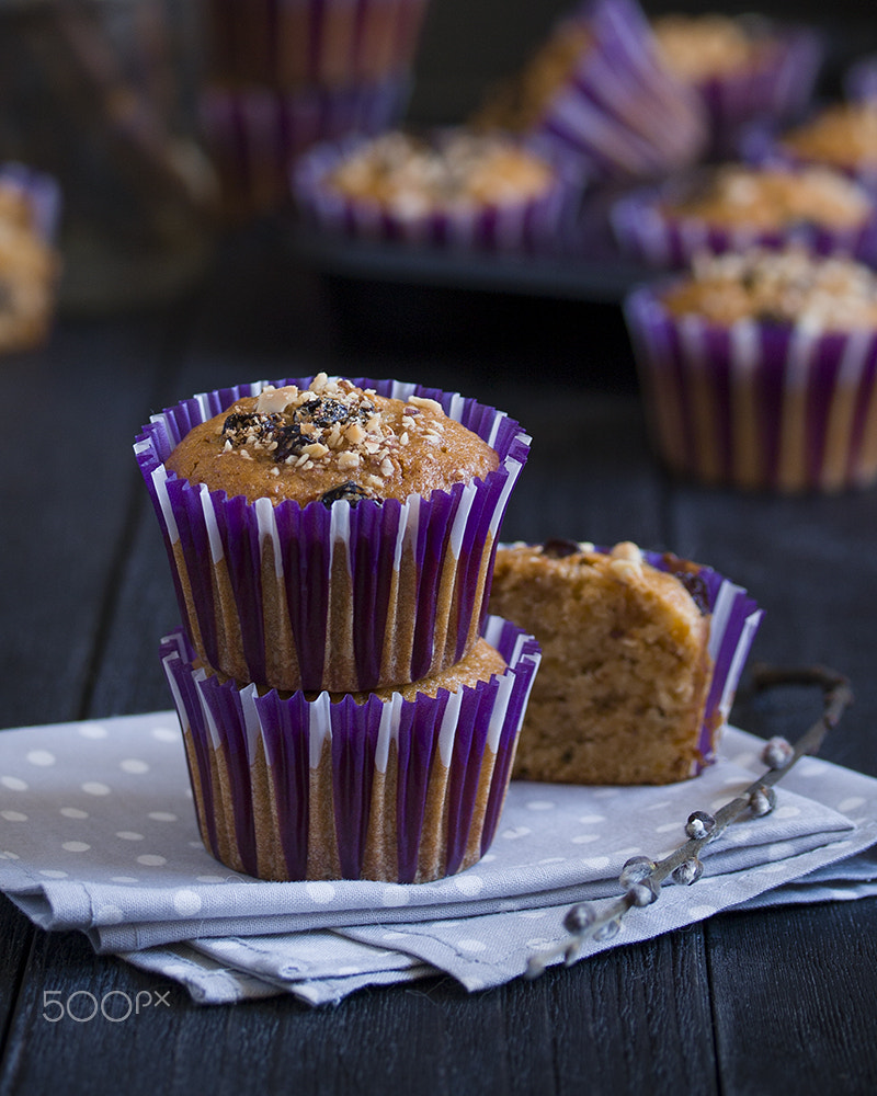 Canon EF-S 60mm F2.8 Macro USM sample photo. Vegan caramel muffins photography