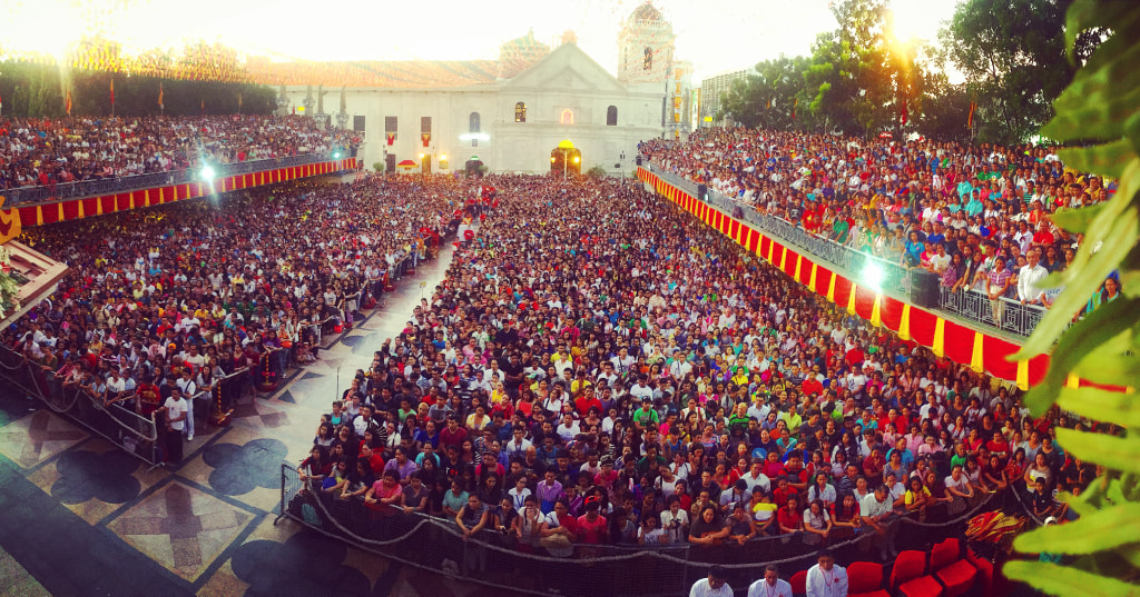 Sinulog weekend mass by Maven Morefield on 500px.com