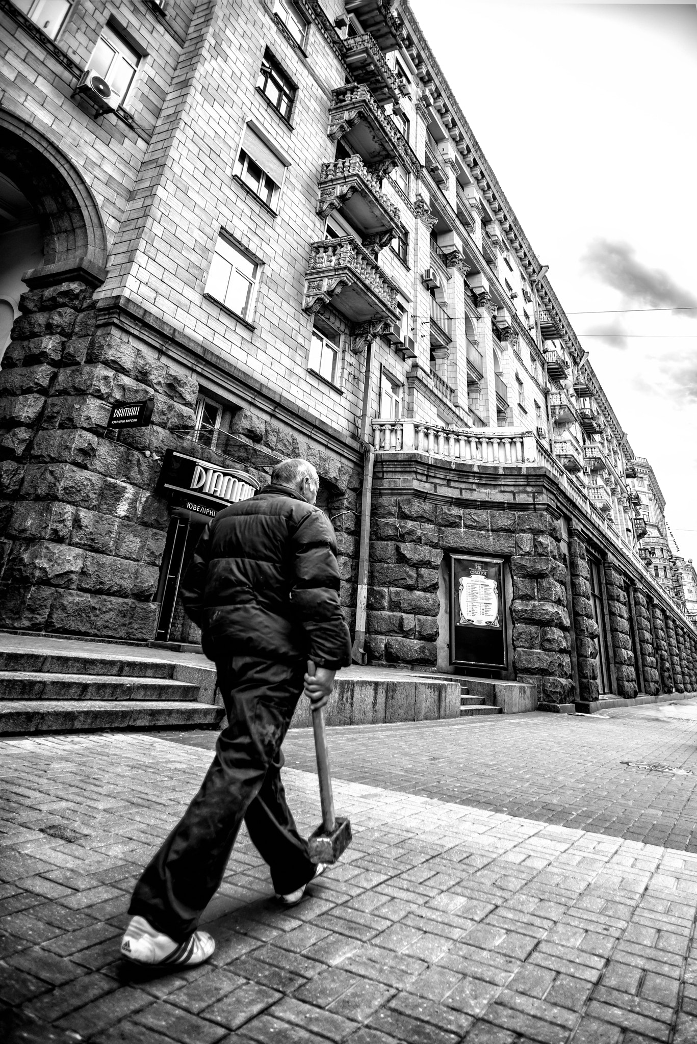 Nikon D810 + Nikon AF Nikkor 20mm F2.8D sample photo. Suddenly photography